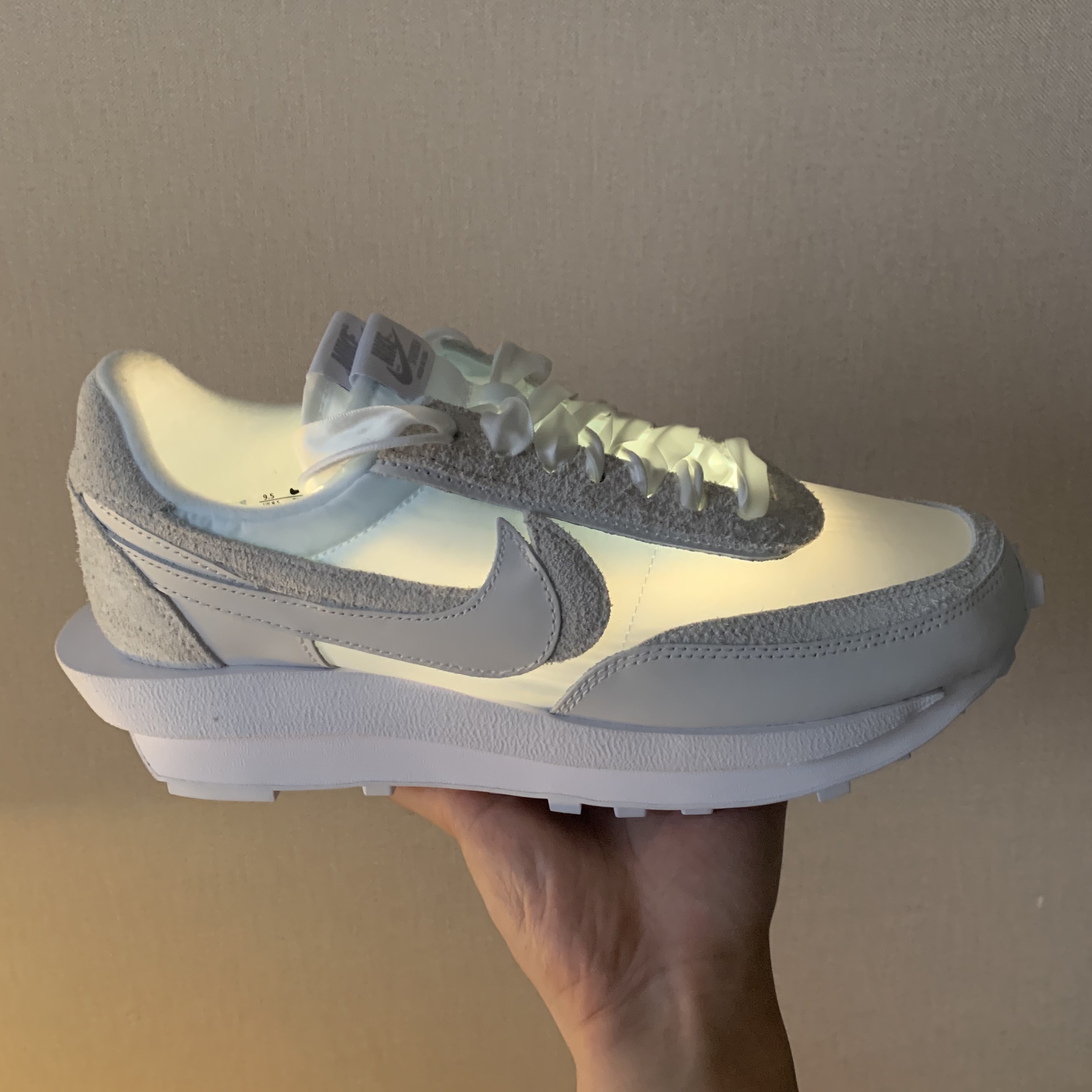 Nike x Sacai LDWaffle White Nylon 착용 스타일