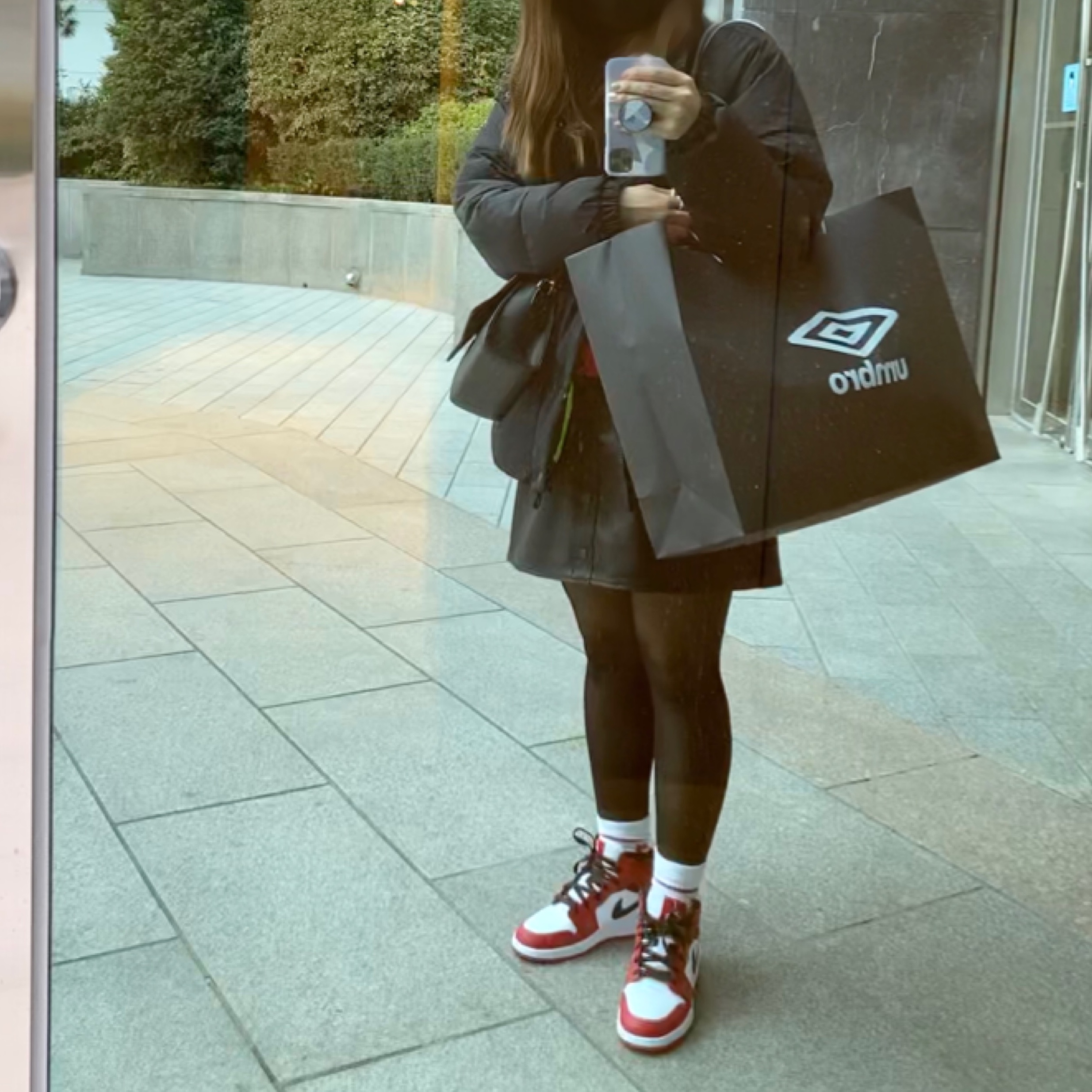 (GS) Jordan 1 Mid White Gym Red Black 착용 스타일