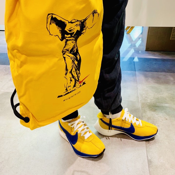 Nike Moon Racer Yellow Ochre Gym Blue 착용 스타일 - 1