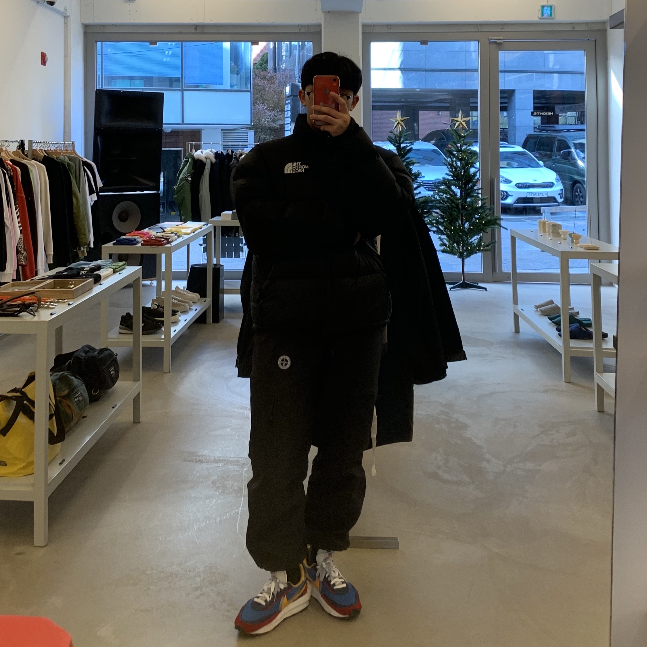 Nike x Sacai LDWaffle Blue Multi 착용 스타일
