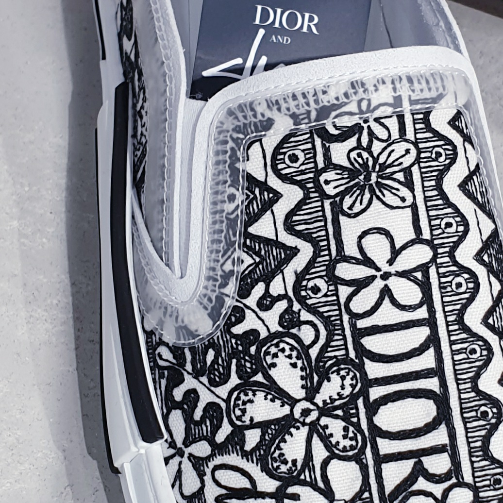 Dior x Shawn B23 Slip-On White Canvas 착용 스타일