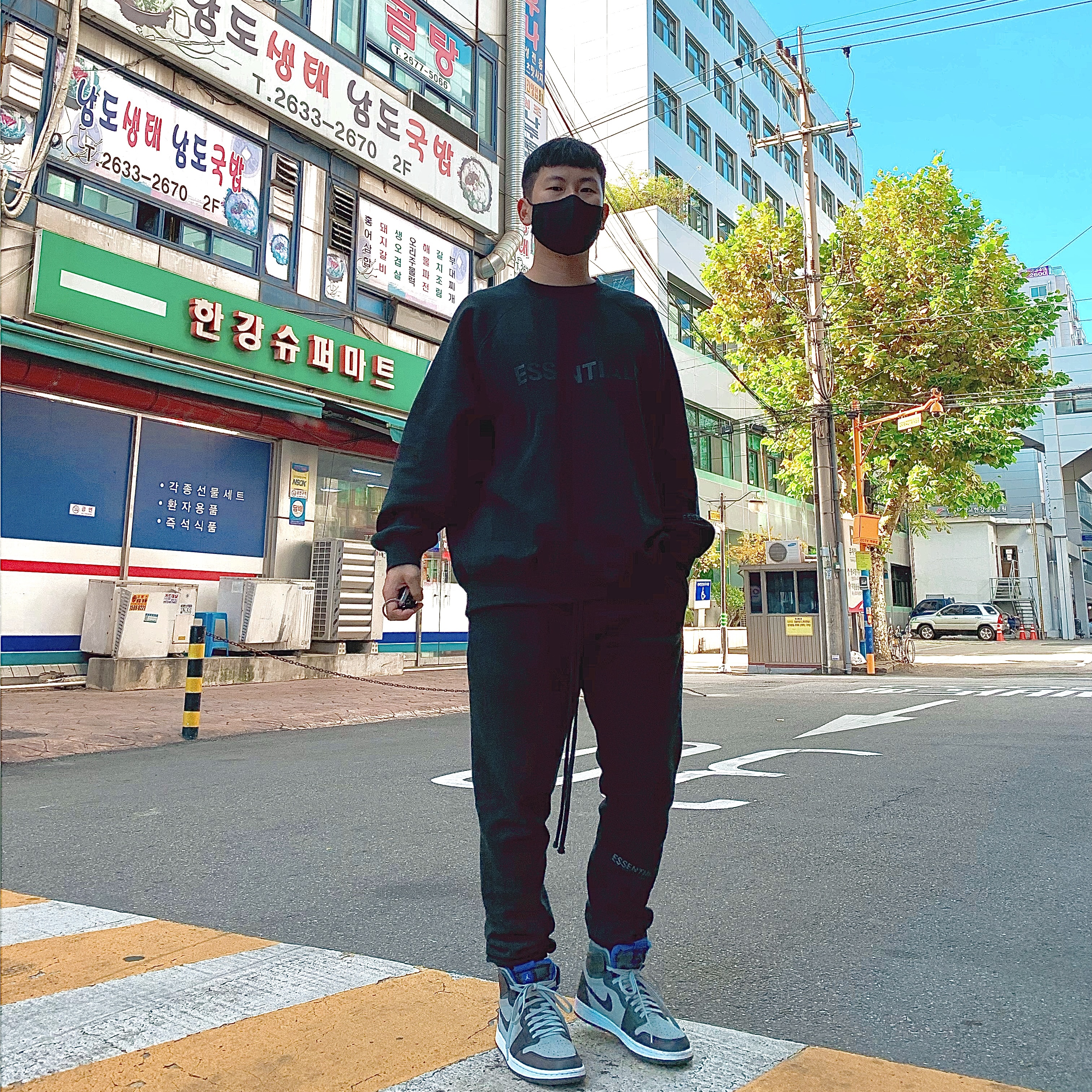 Jordan 1 x League of Legends Zoom Air CMFT Esports 착용 스타일