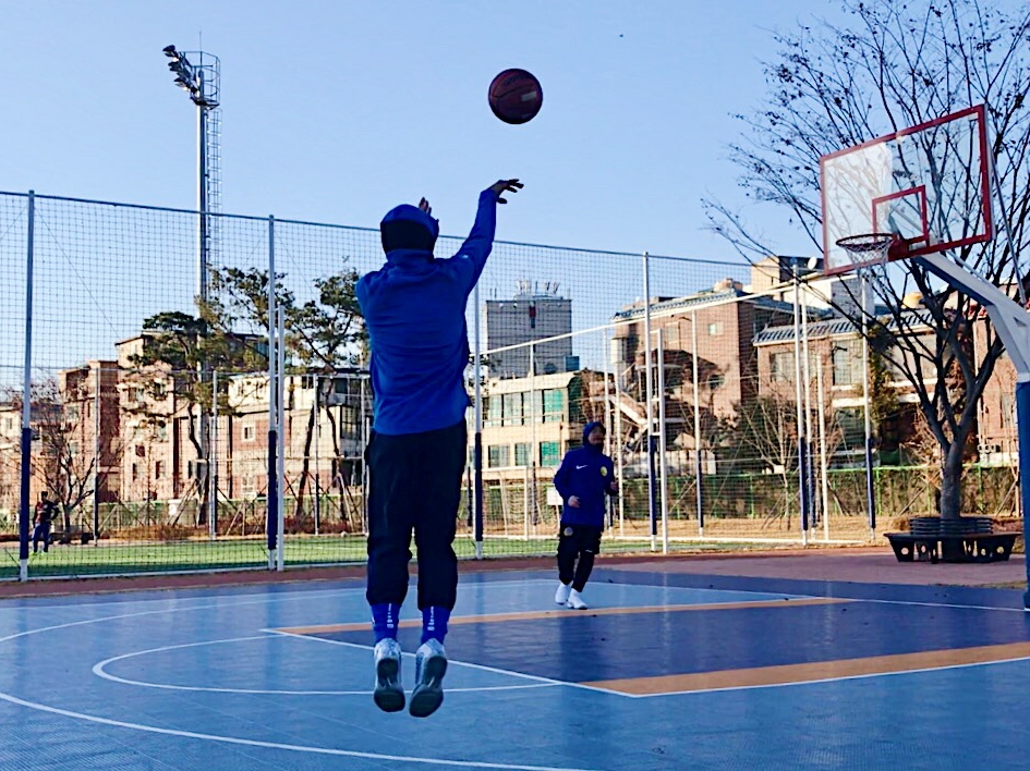 Jordan 11/29 Ultimate Gift of Flight 착용 스타일 - 1