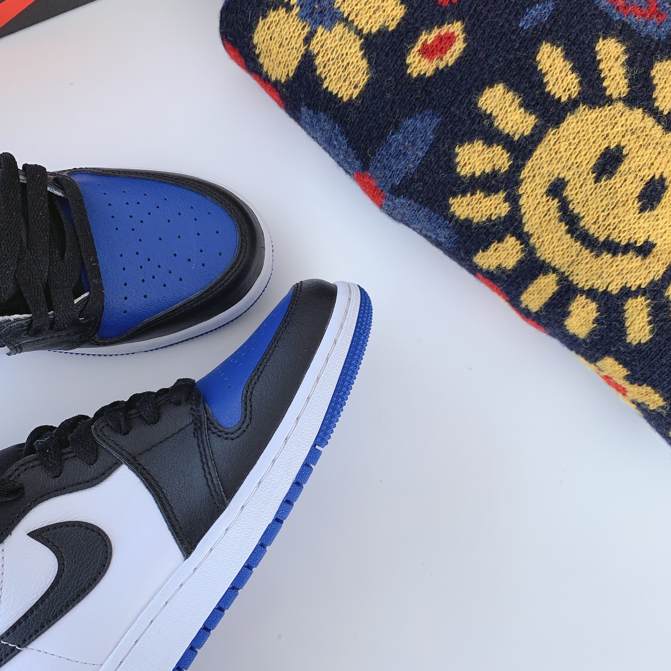 Jordan 1 Retro High OG Royal Toe 착용 스타일