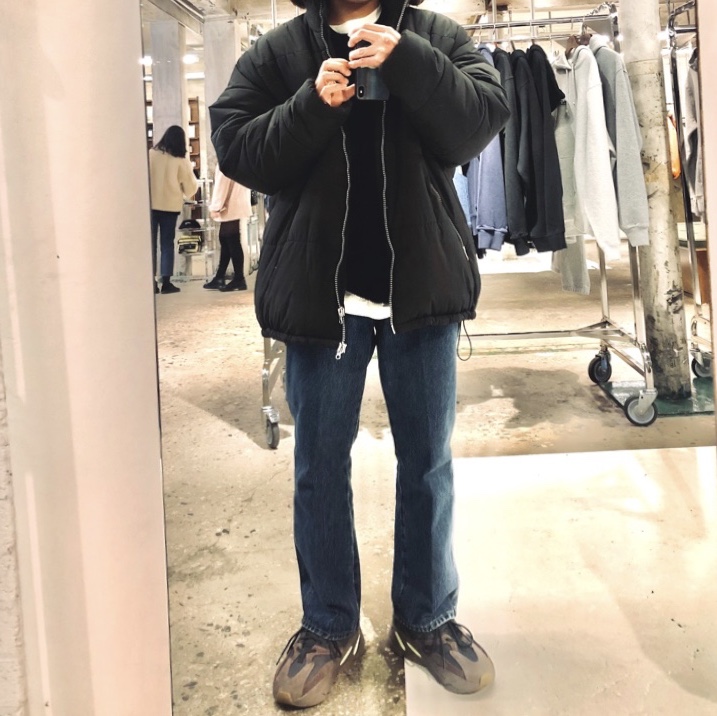 Adidas Yeezy Boost 700 Mauve 착용 스타일