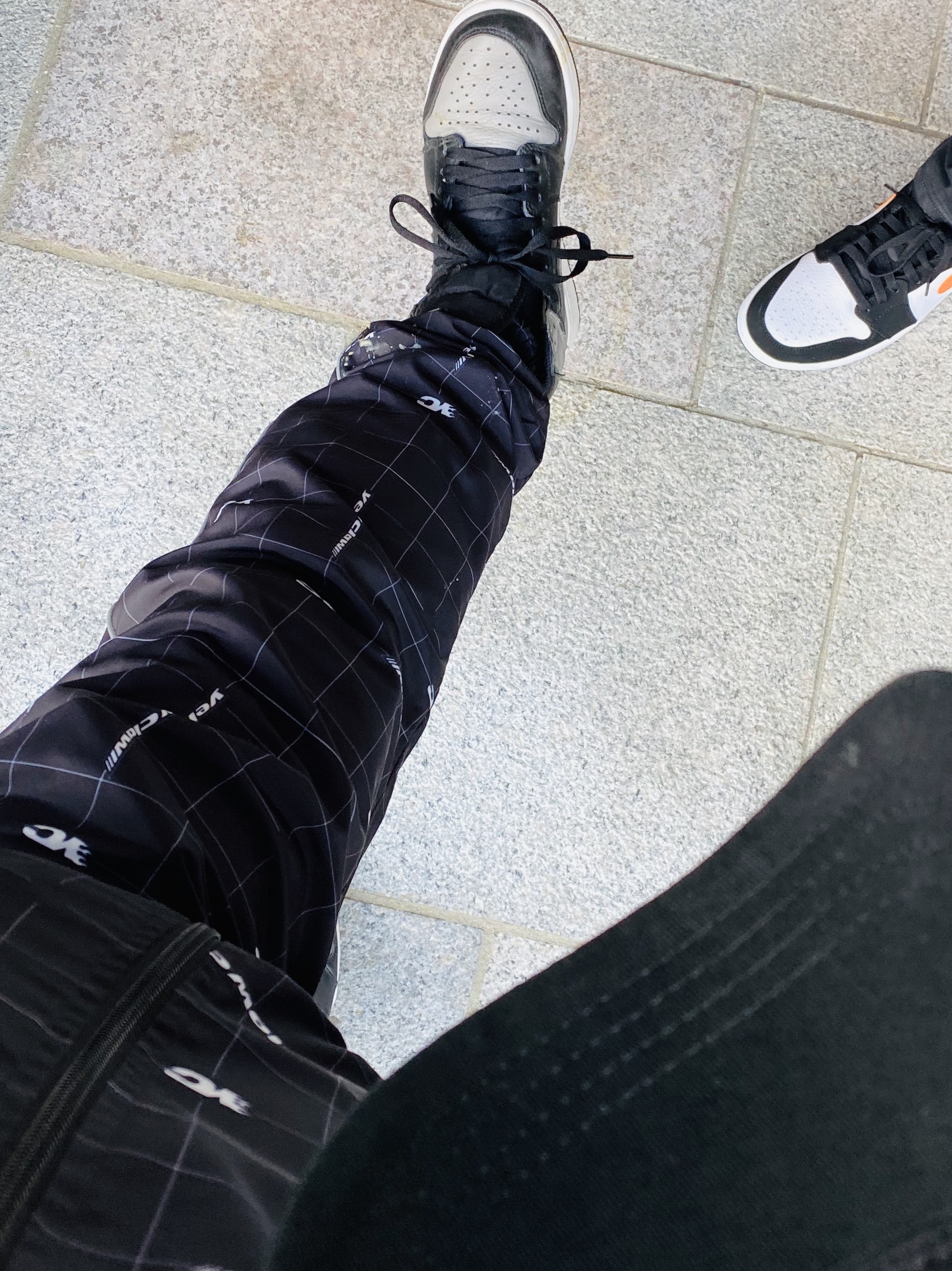 Jordan 1 Retro High OG Shadow 2018 착용 스타일 - 2