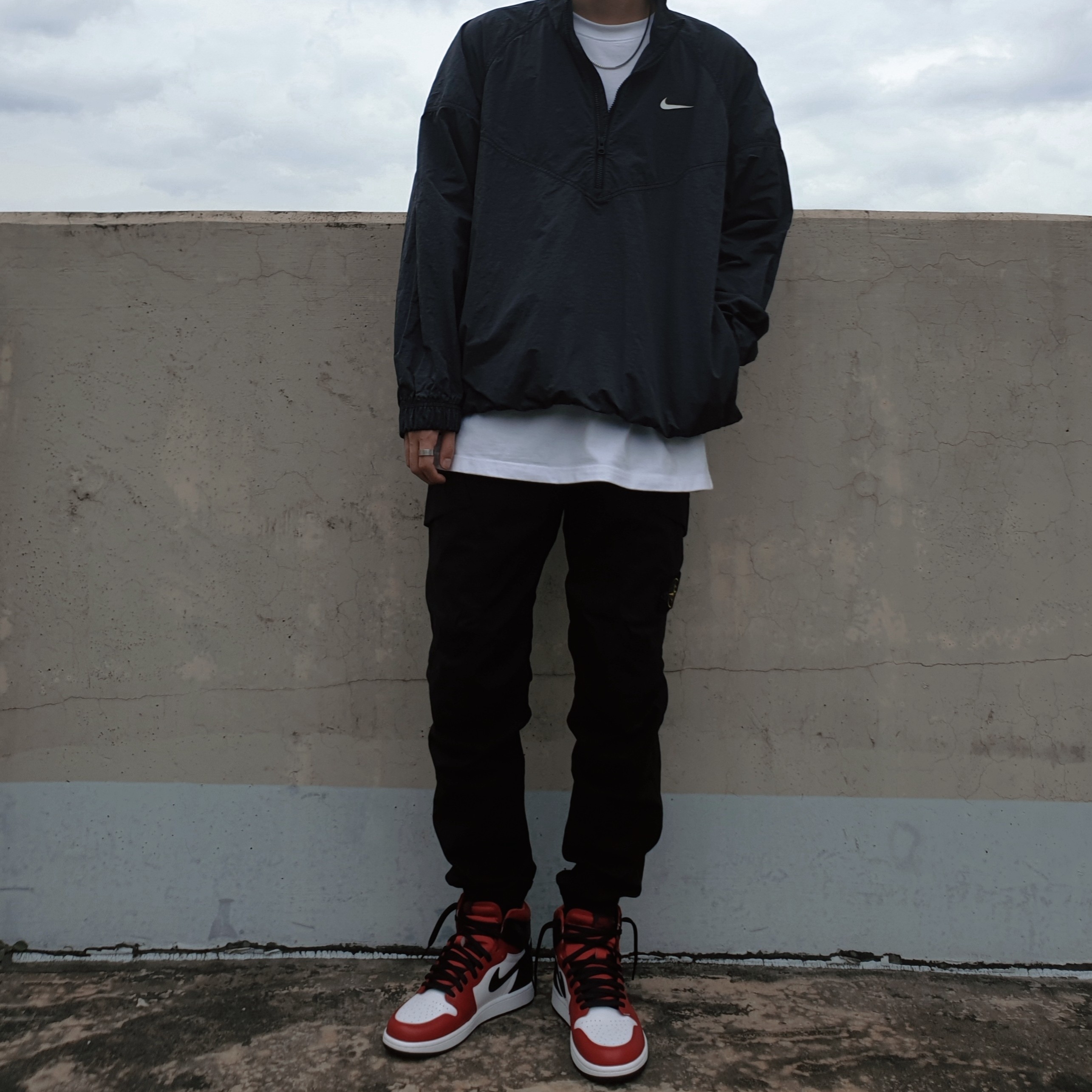 (W) Jordan 1 Retro High Satin Red 착용 스타일