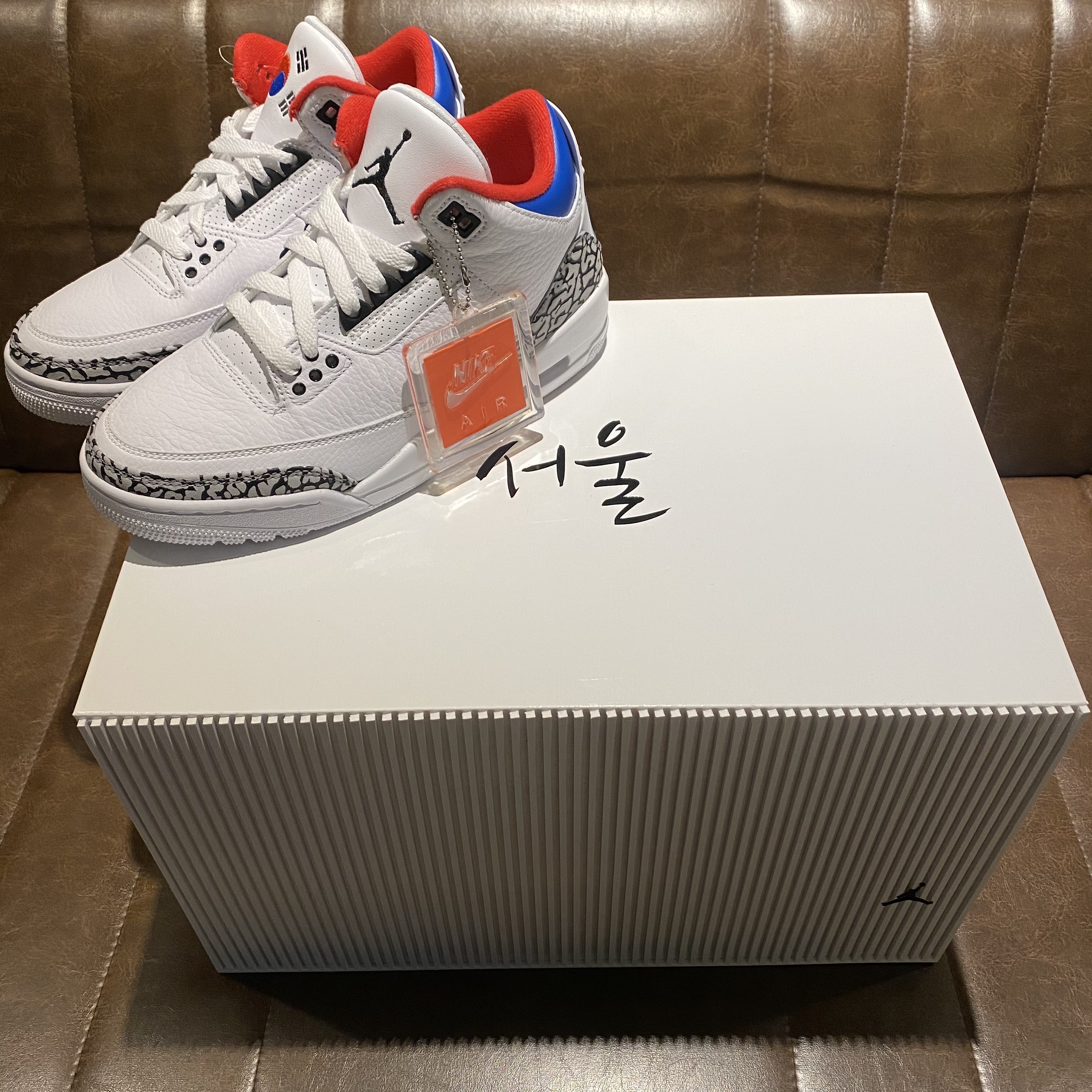 (W) Jordan 3 Retro Seoul - Special Box 착용 스타일