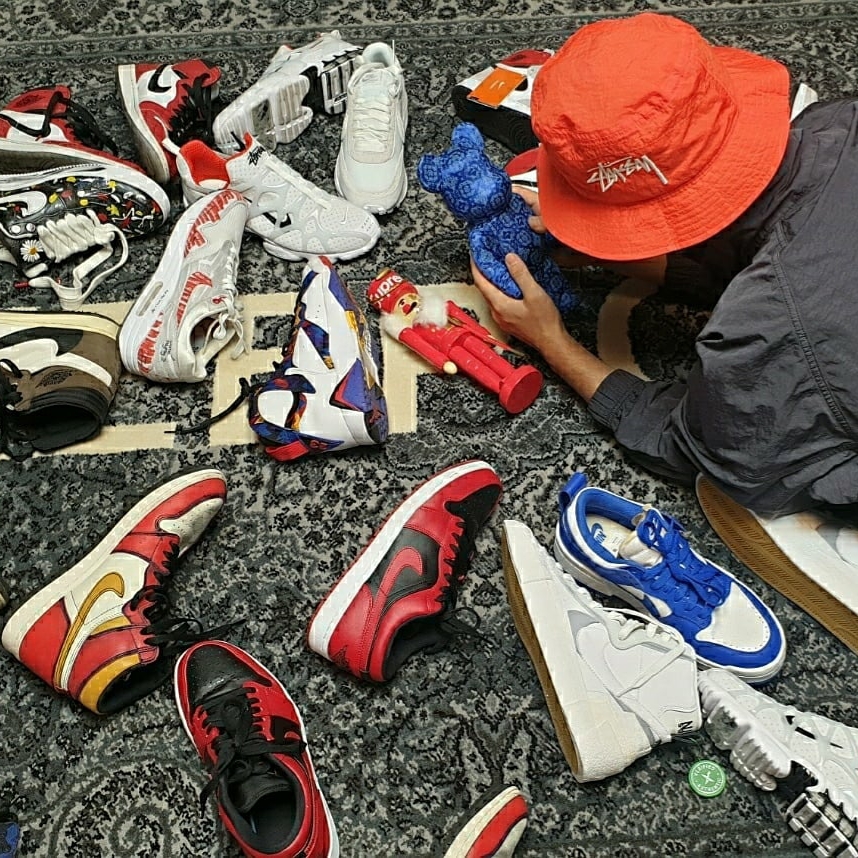 Nike x Sacai Blazer Mid White Grey, Jordan 1 Low Varsity Red 착용 스타일
