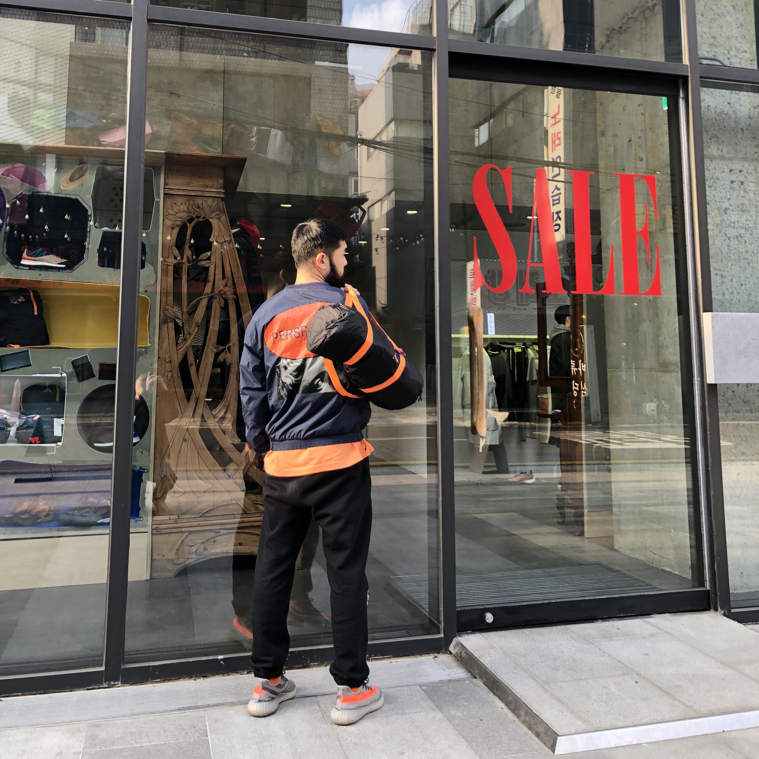 Adidas Yeezy Boost 350 V2 Beluga 착용 스타일