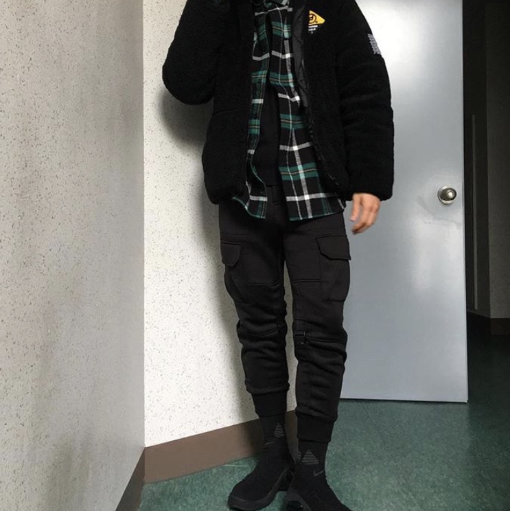 Nike Air Flight Bonafide Triple Black 착용 스타일