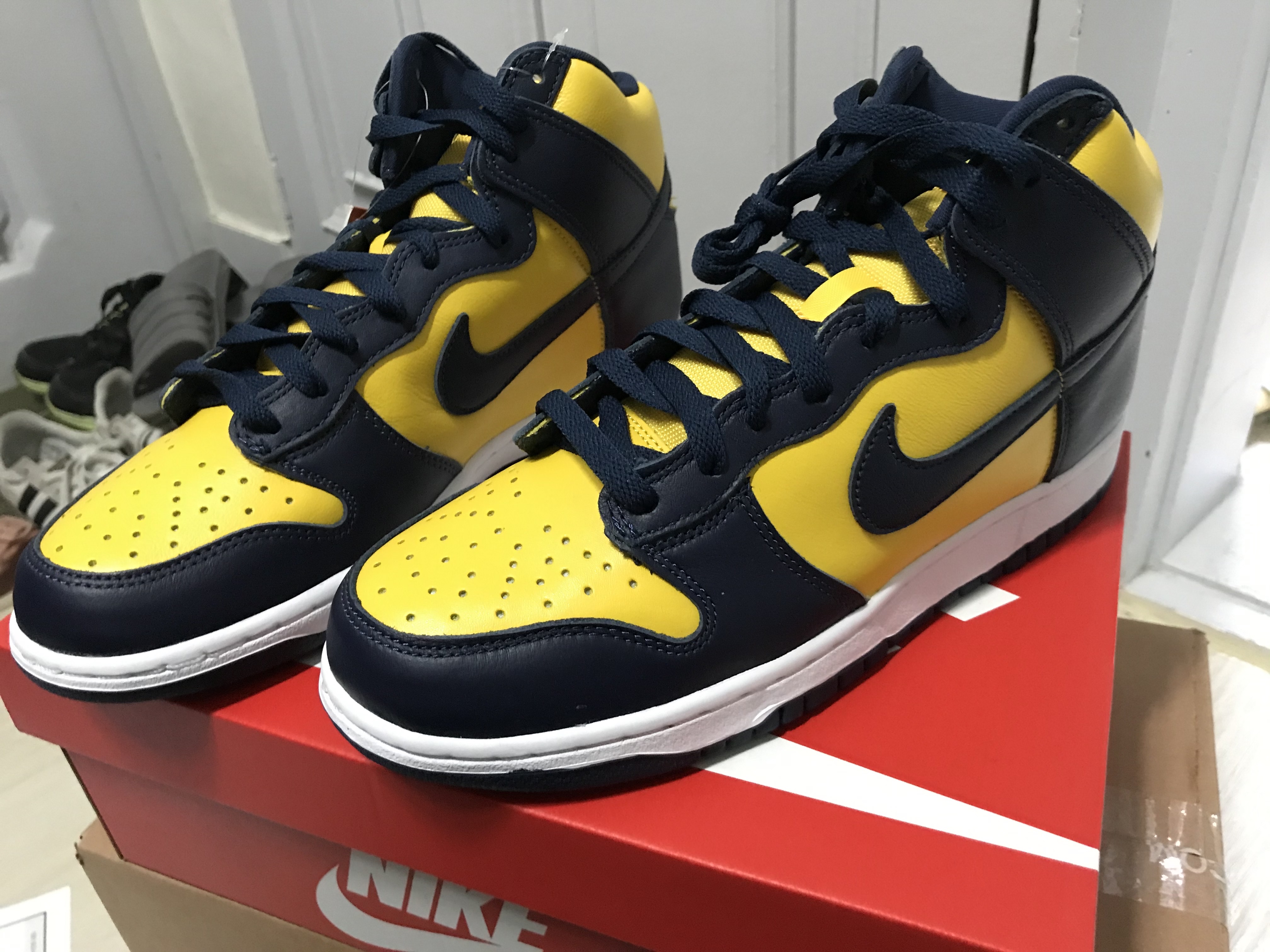 Nike Dunk High SP Maize & Blue 착용 스타일 - 2