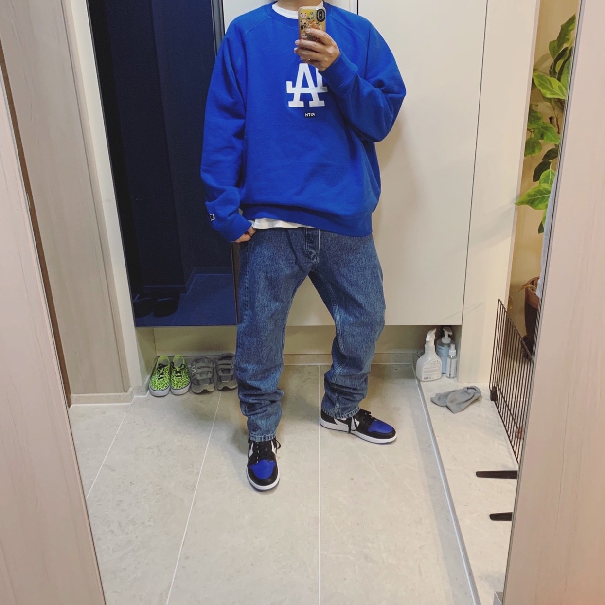 Jordan 1 Retro High OG Royal Toe 착용 스타일