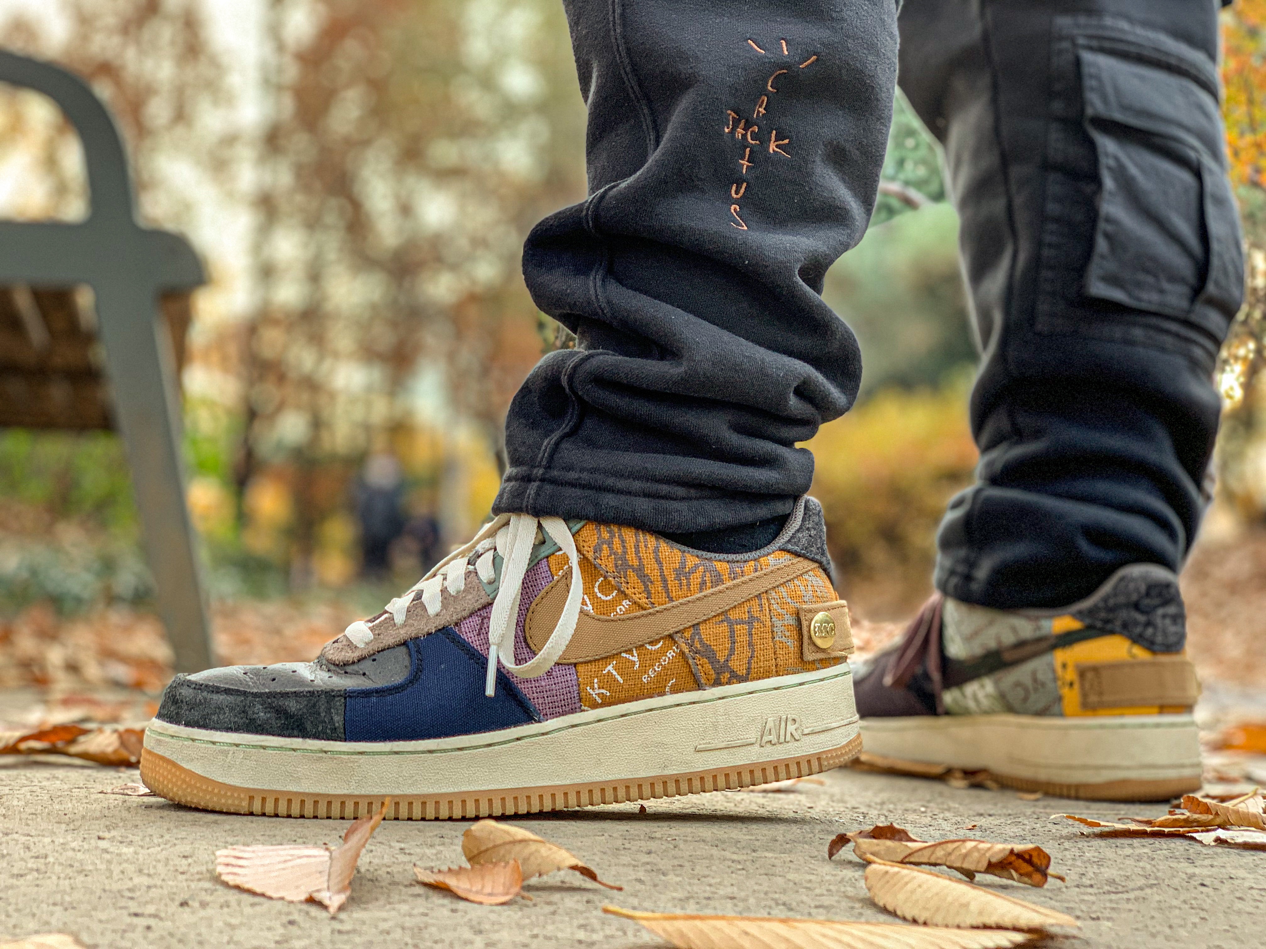 Nike x Travis Scott Air Force 1 Low Cactus Jack 착용 스타일