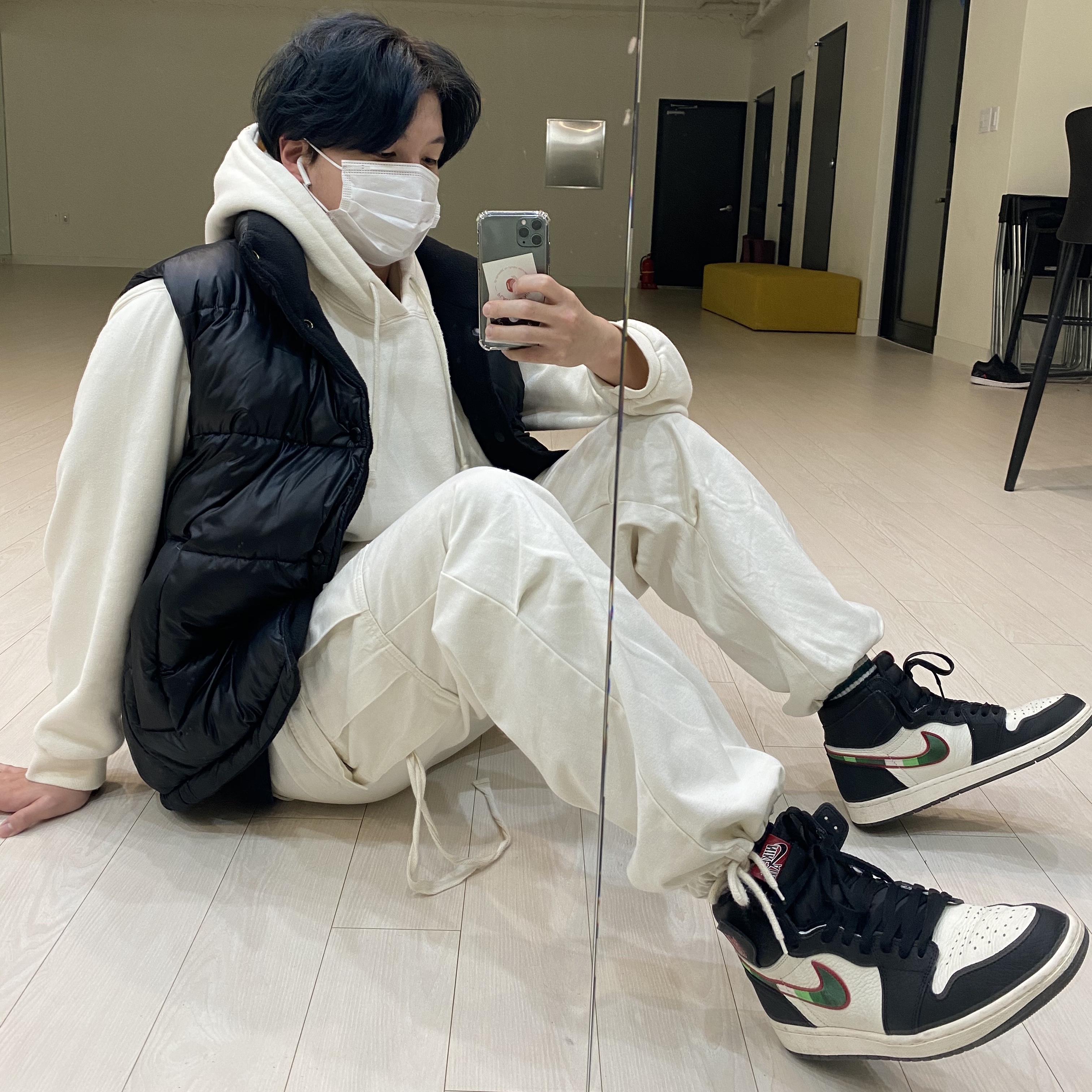 Jordan 1 Retro High OG A Star Is Born 착용 스타일 - 1