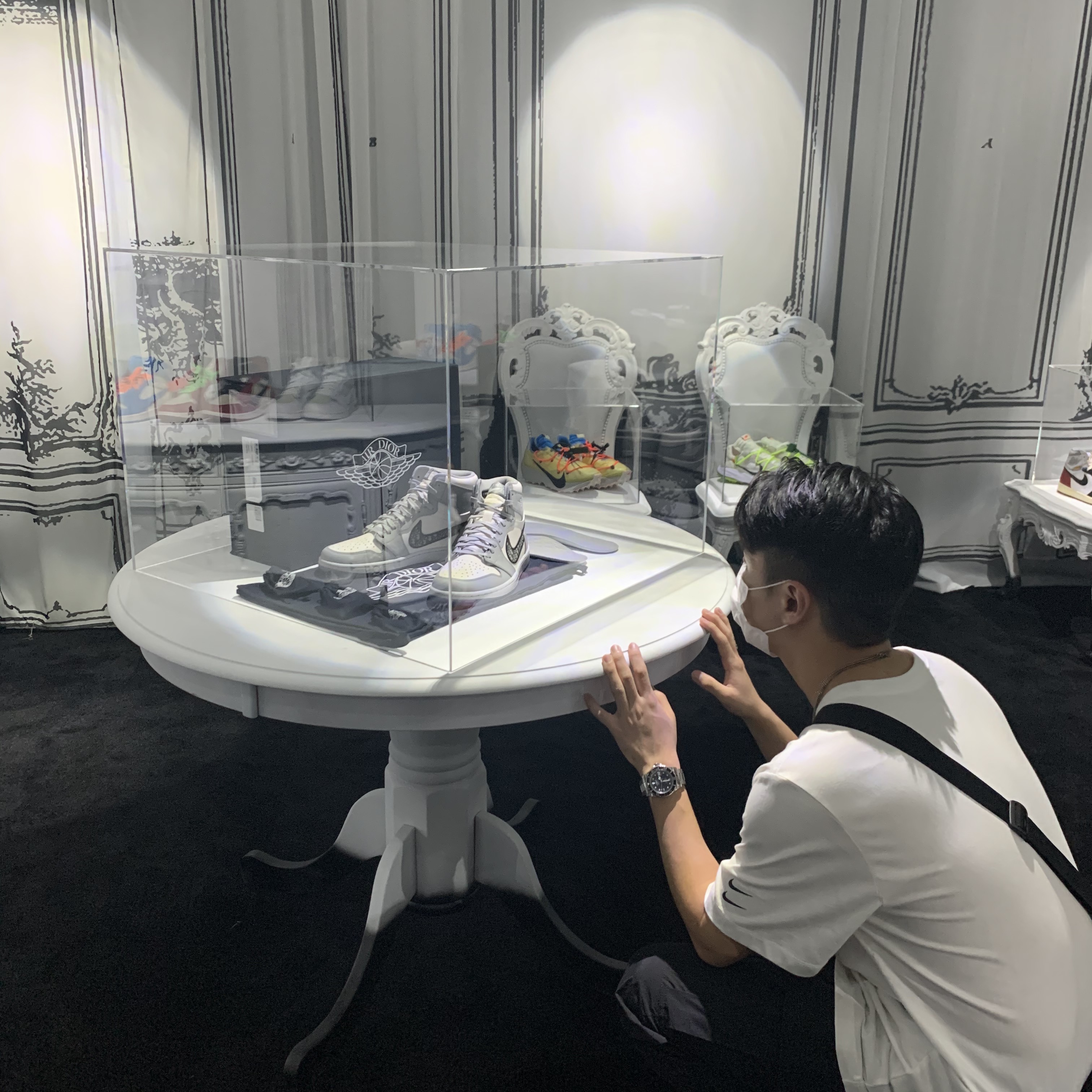 Jordan 1 x Dior High OG 착용 스타일