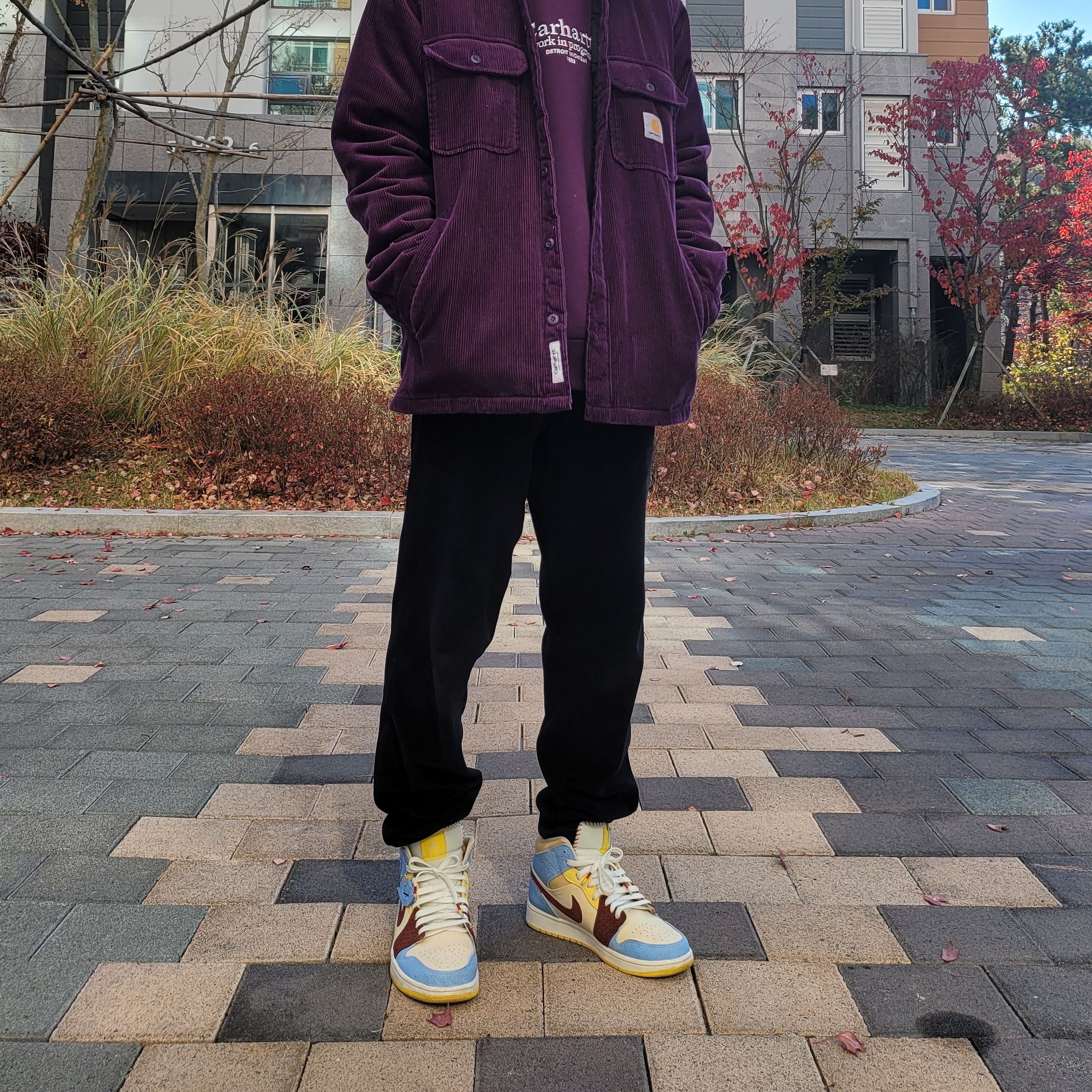 Jordan 1 x Maison Chateau Rouge Mid SE Fearless 착용 스타일