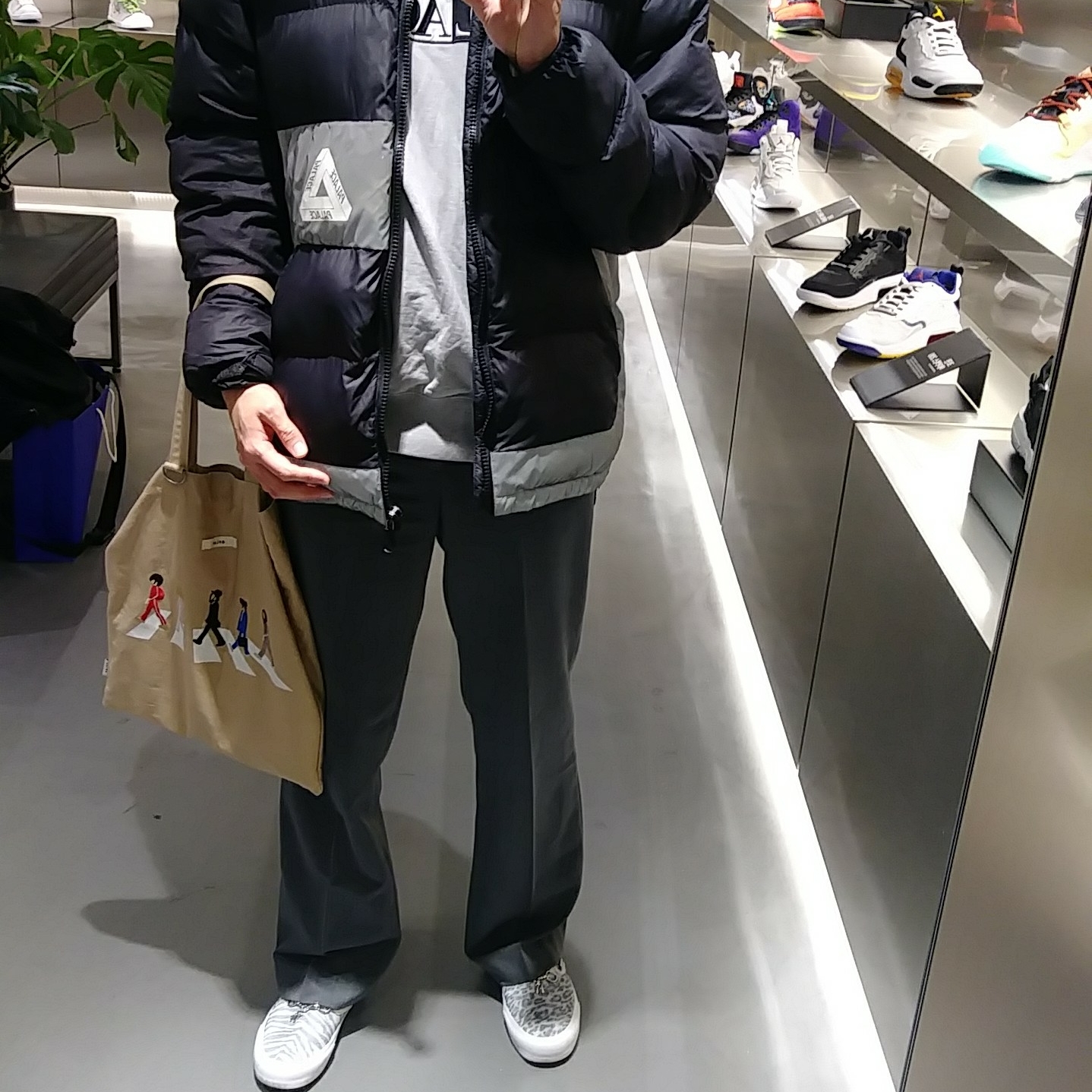 Vans Vault x Needles Classic Slip-On V White 착용 스타일