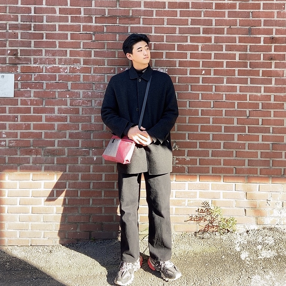 Balenciaga Track Sneakers Black Red 2019 착용 스타일