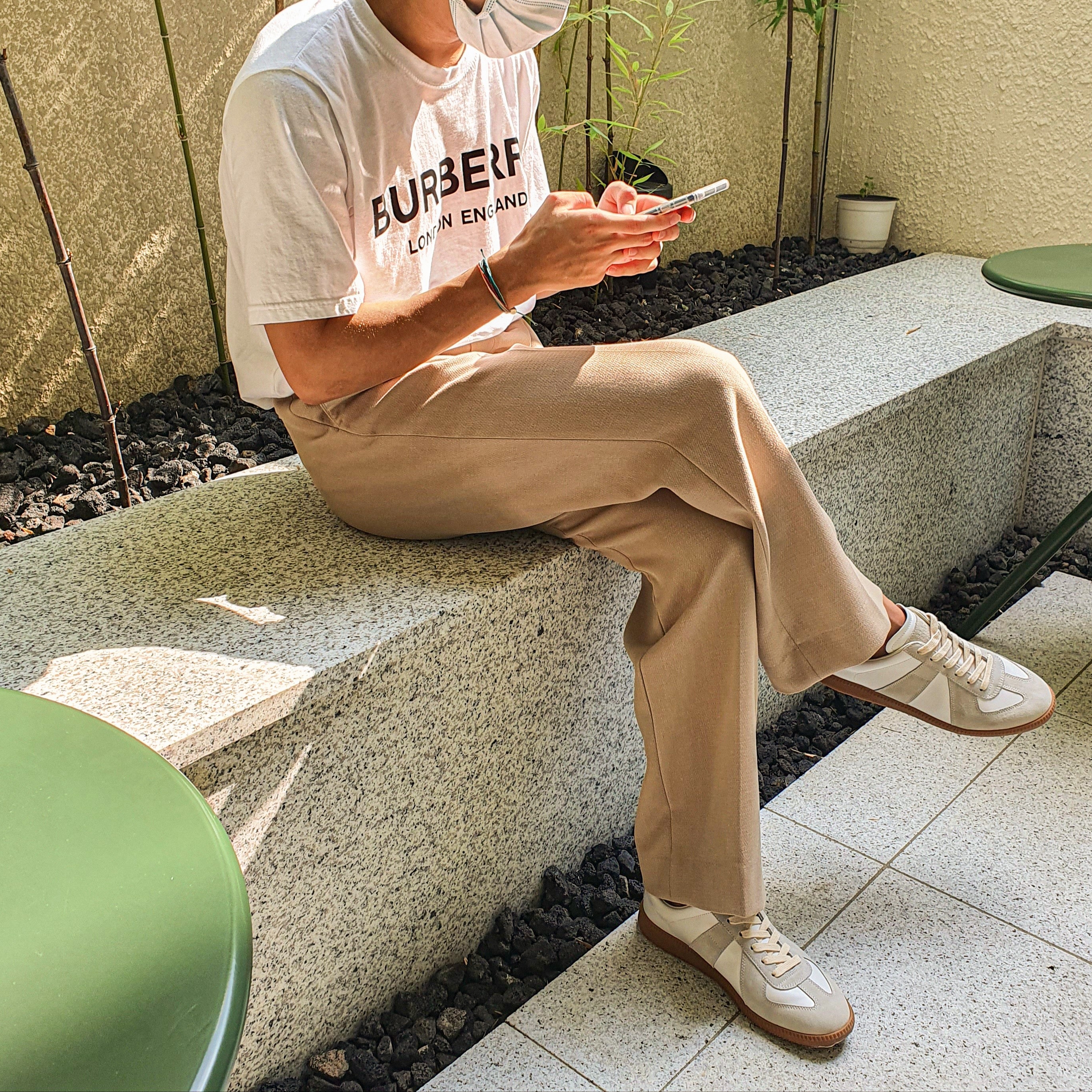Maison Margiela Calfskin Replica Sneakers 착용 스타일