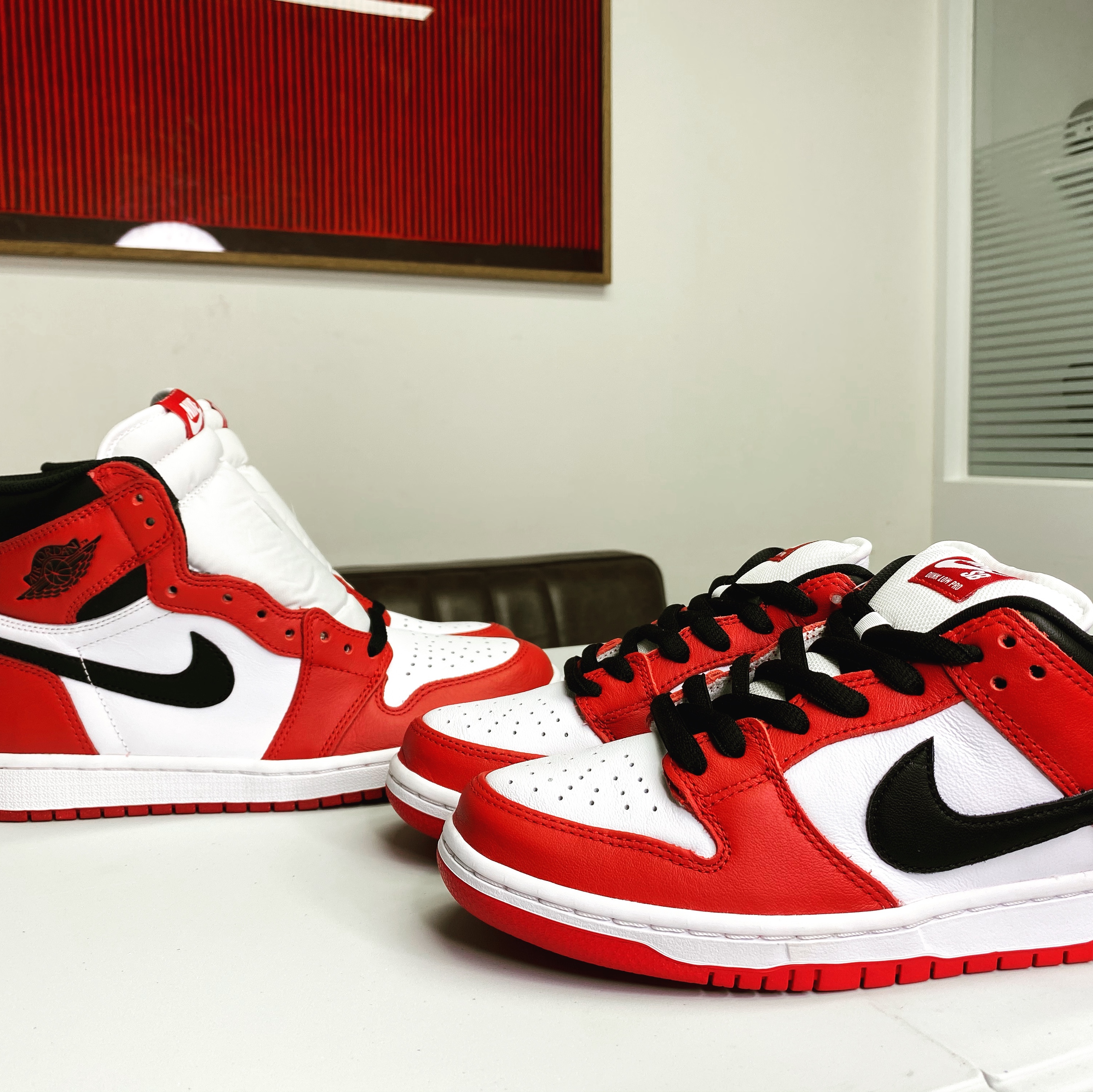Nike SB Dunk Low Pro Chicago, Jordan 1 Retro High OG Chicago 2015 착용 스타일