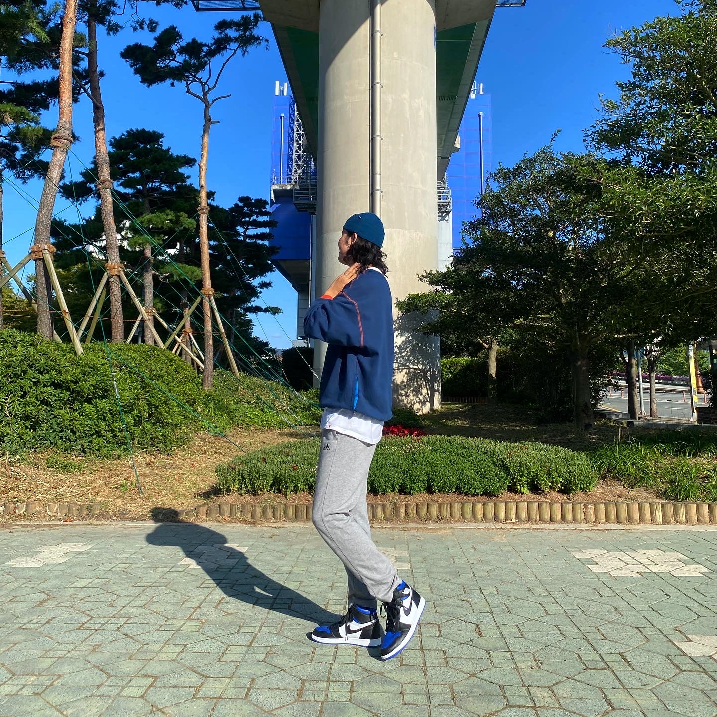 Jordan 1 Retro High OG Royal Toe 착용 스타일 - 3