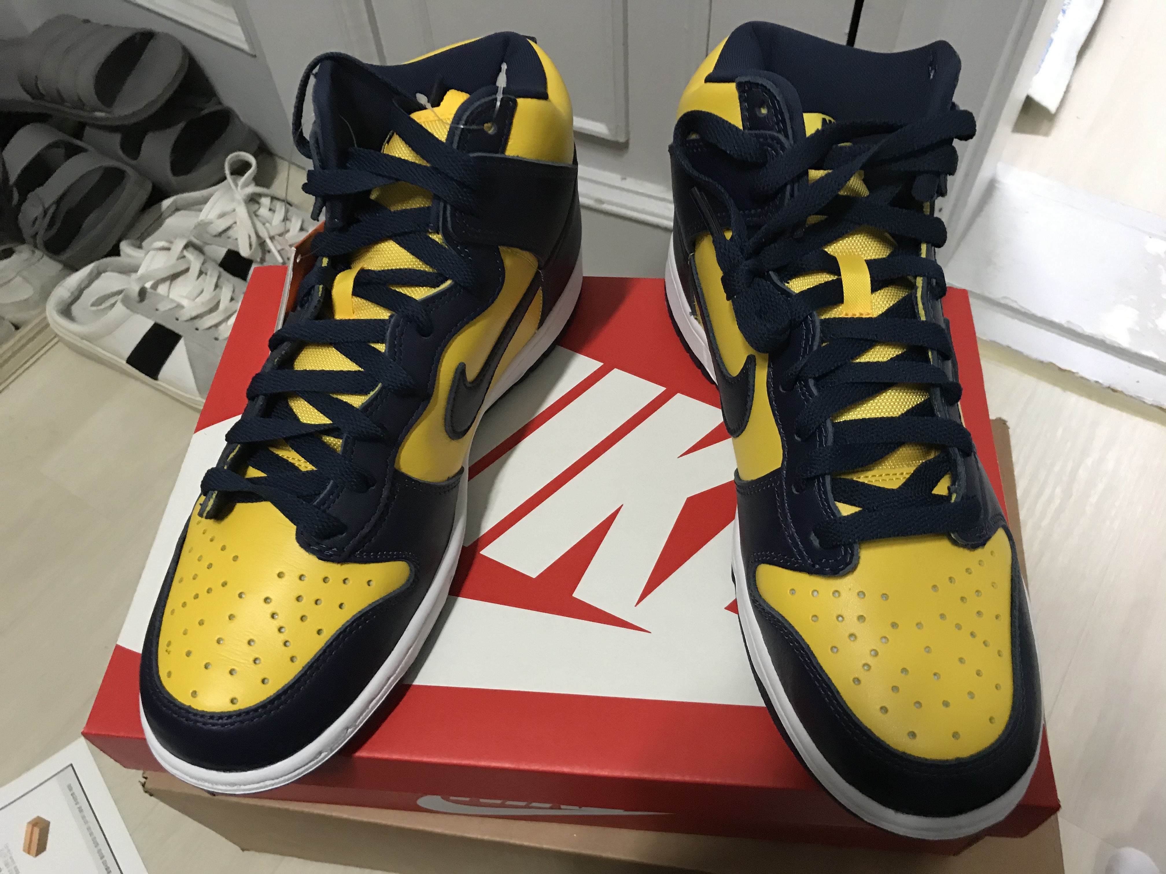 Nike Dunk High SP Maize & Blue 착용 스타일 - 1