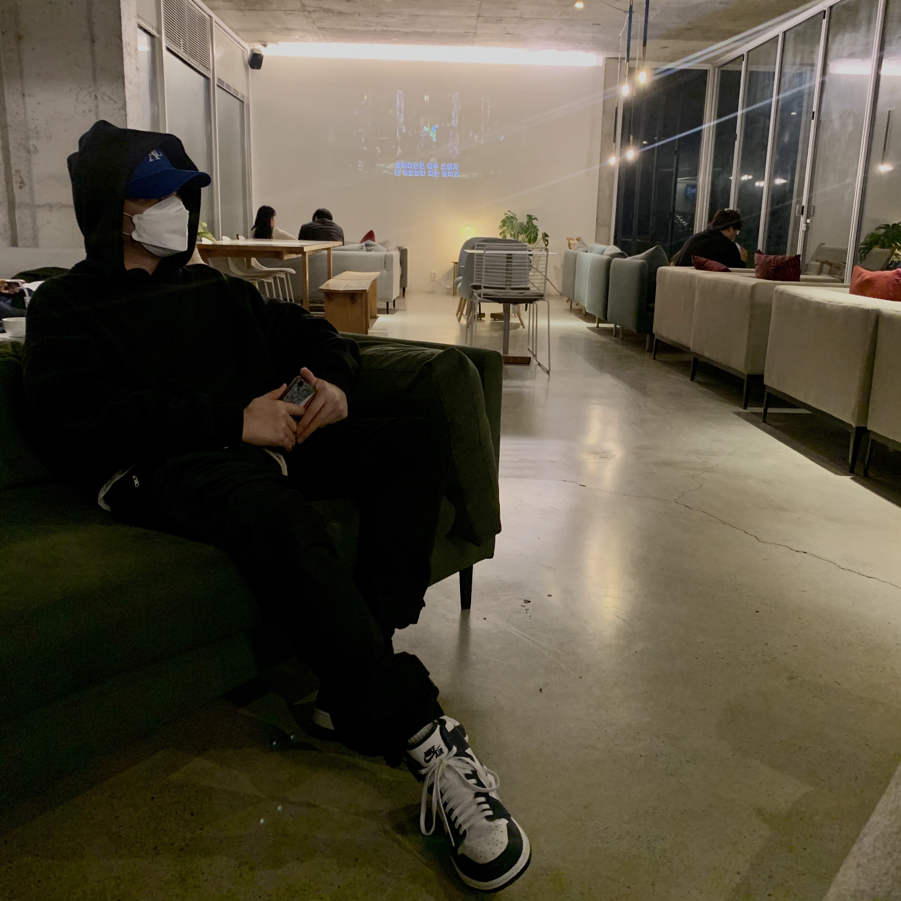 Jordan 1 Retro High OG CO.JP Midnight Navy 착용 스타일 - 1