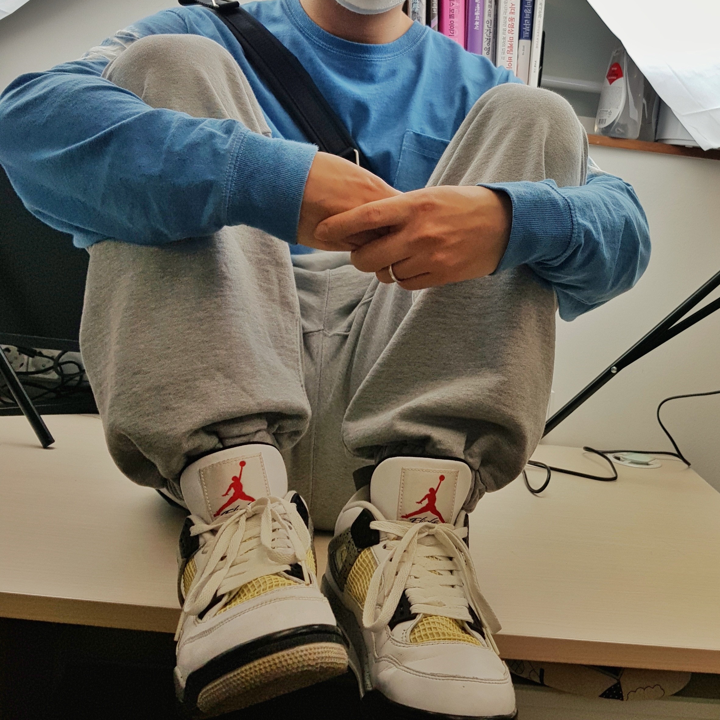 Jordan 4 Retro OG White Cement 2016 착용 스타일 - 1