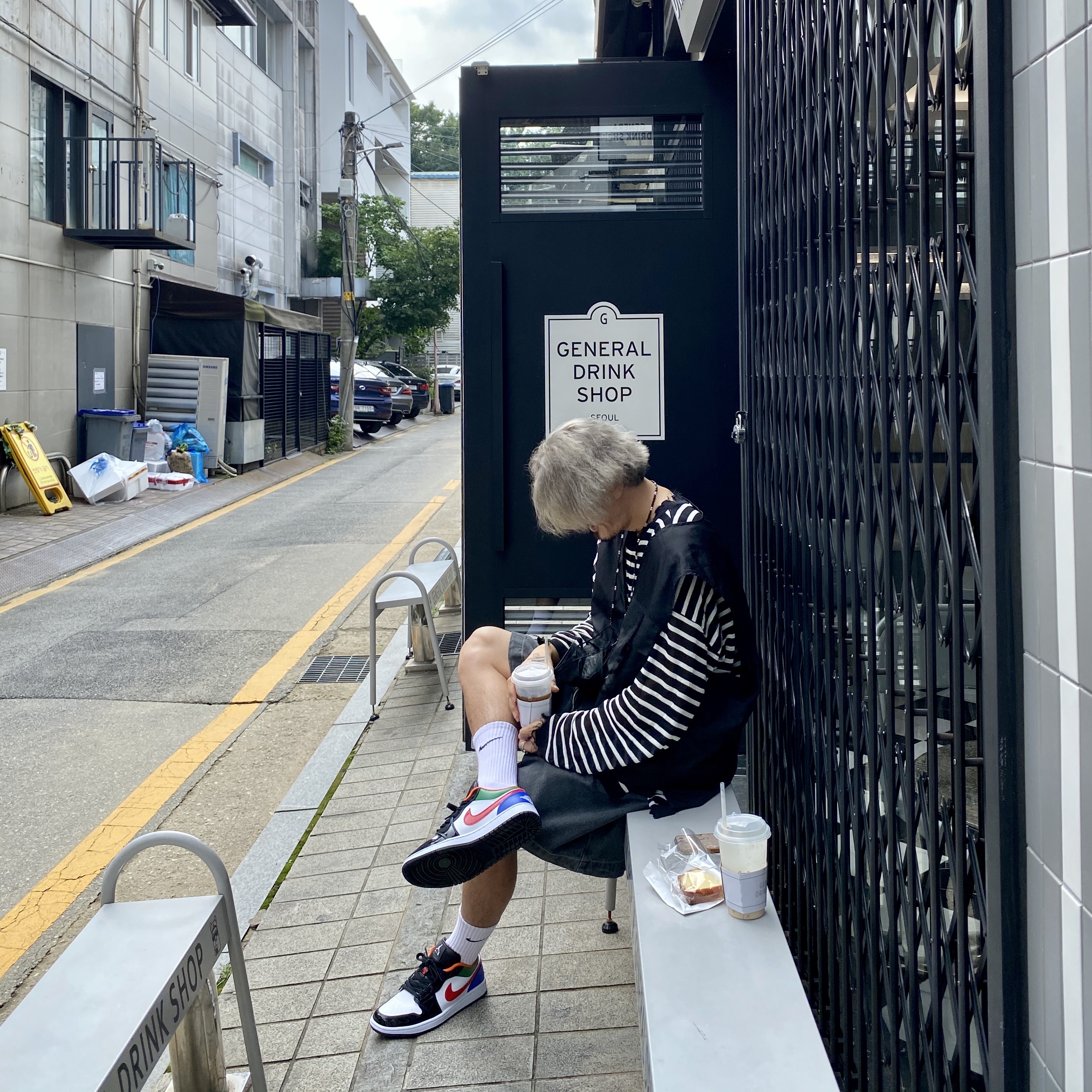 (W) Jordan 1 Low SE Multi-Color Black Toe 착용 스타일 - 4