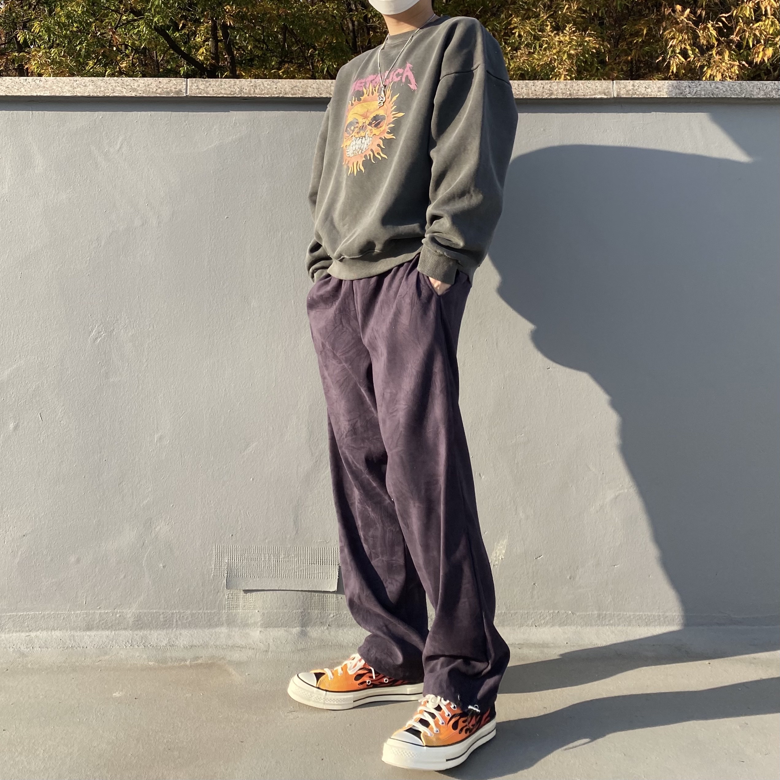 Converse Chuck 70 Ox Archive Print Flames Black 착용 스타일