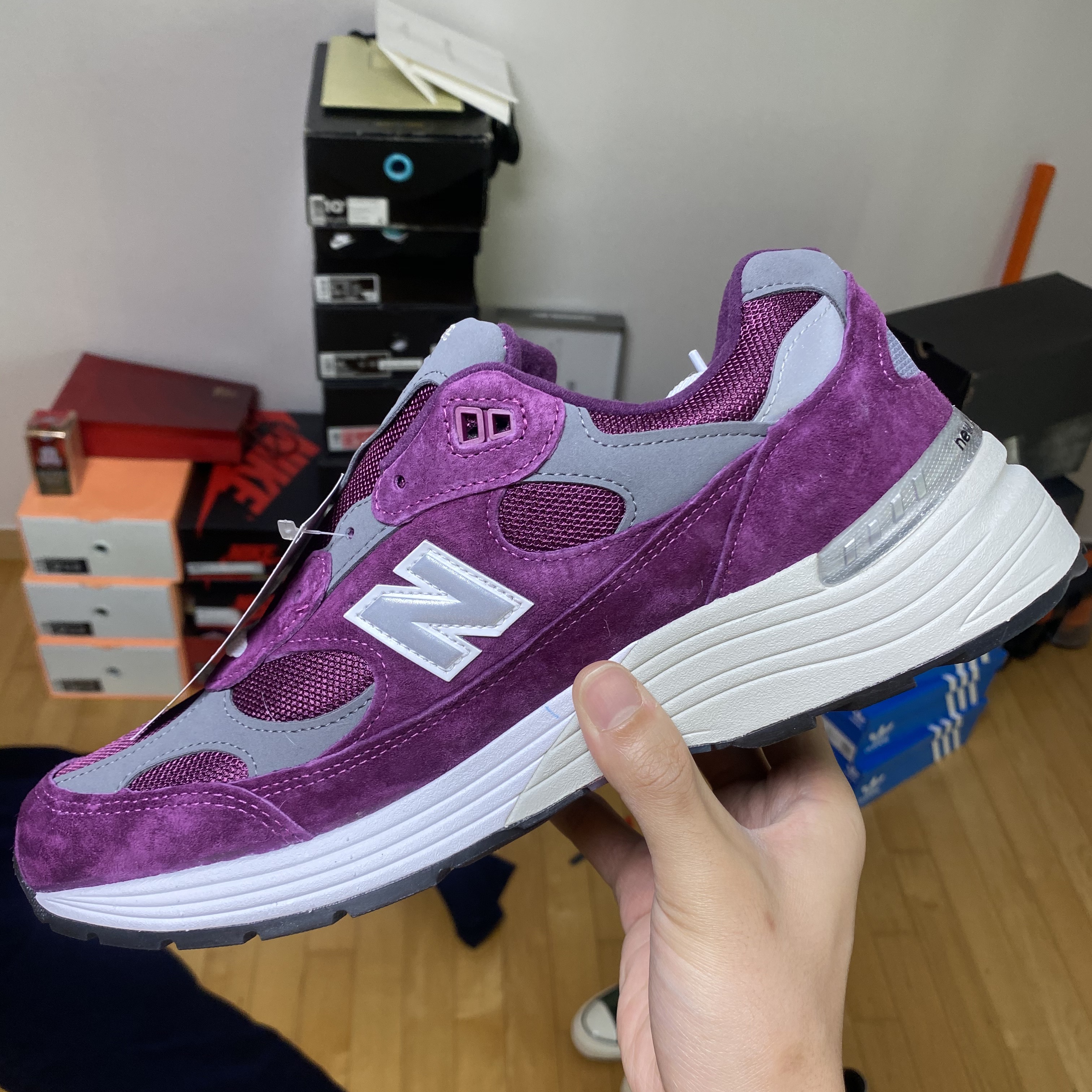 New Balance 992 Made in USA Maroon, Converse x Invincible x Wacko Maria Chuck 70 Hi 착용 스타일 - 2