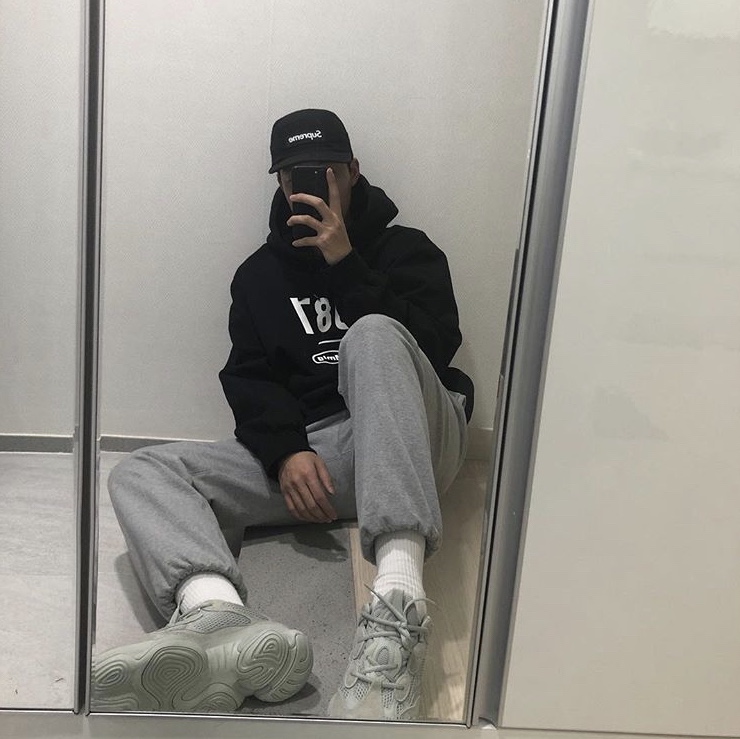 Adidas Yeezy 500 Salt 착용 스타일