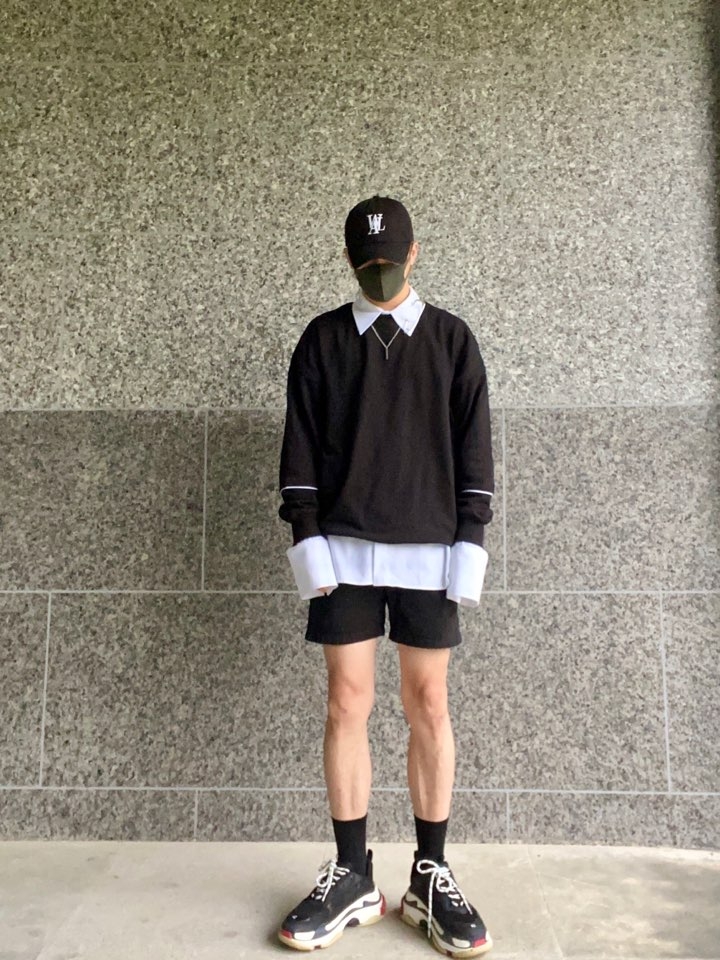 Balenciaga Triple S Trainer Black White Red 2018 착용 스타일