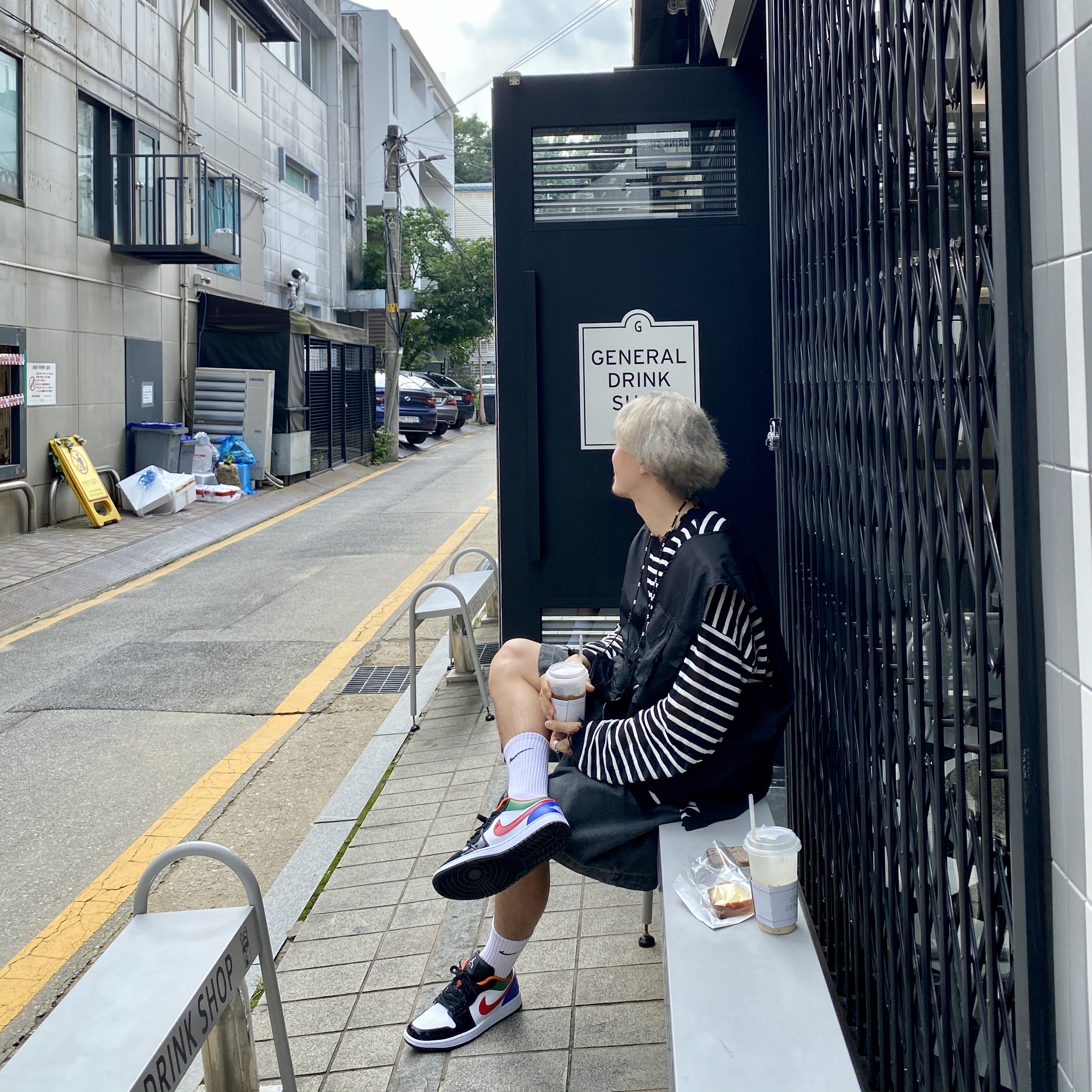(W) Jordan 1 Low SE Multi-Color Black Toe 착용 스타일 - 1
