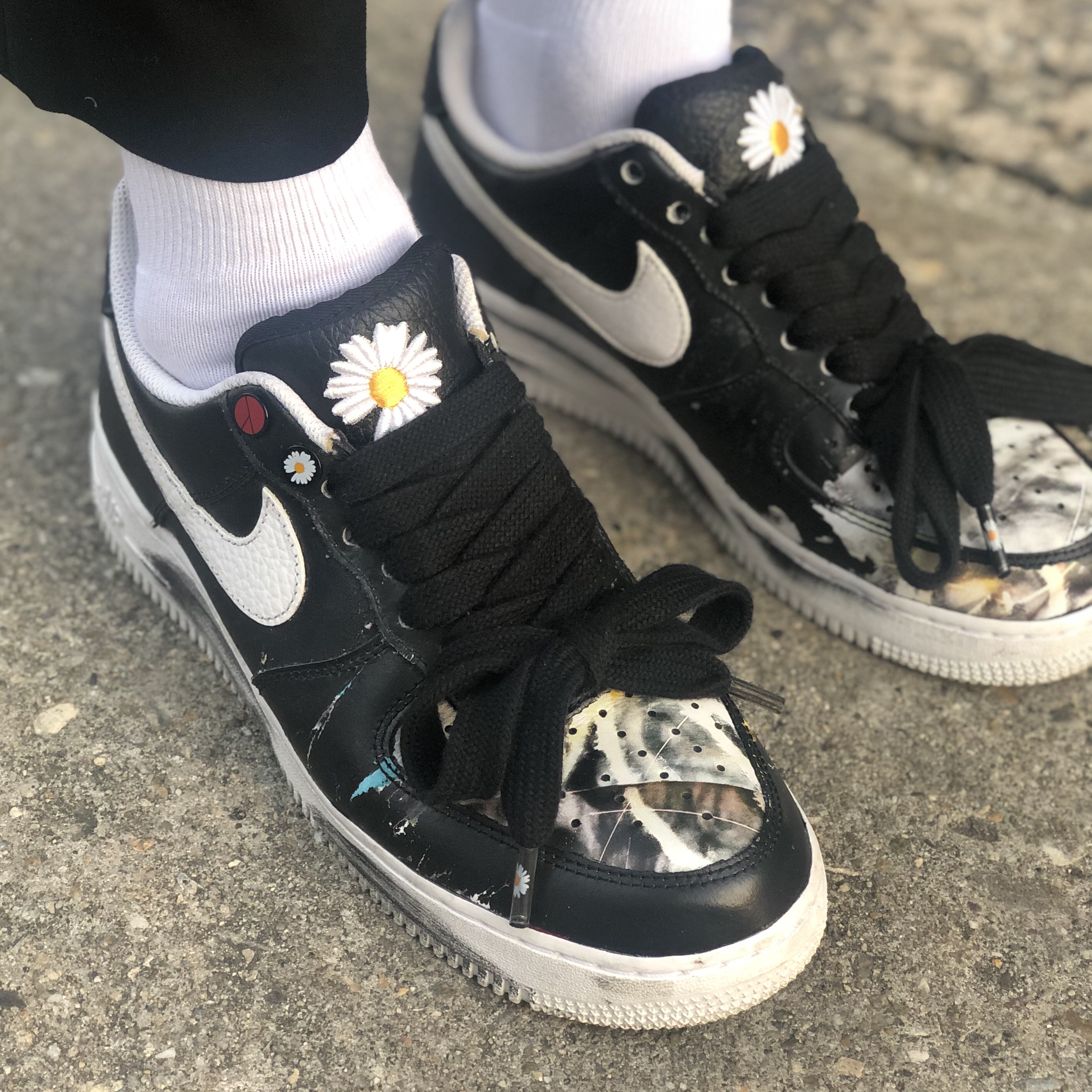 Nike x Peaceminusone Air Force 1 Low Para-Noise 착용 스타일