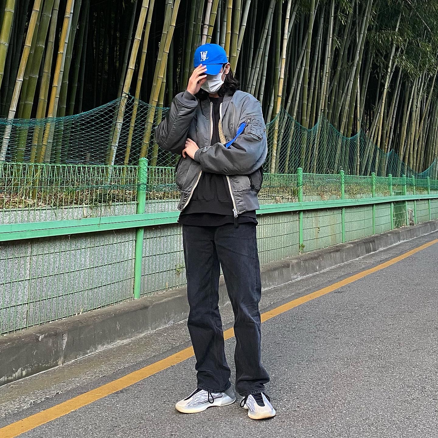 Adidas Yeezy QNTM Lifestyle 착용 스타일 - 3