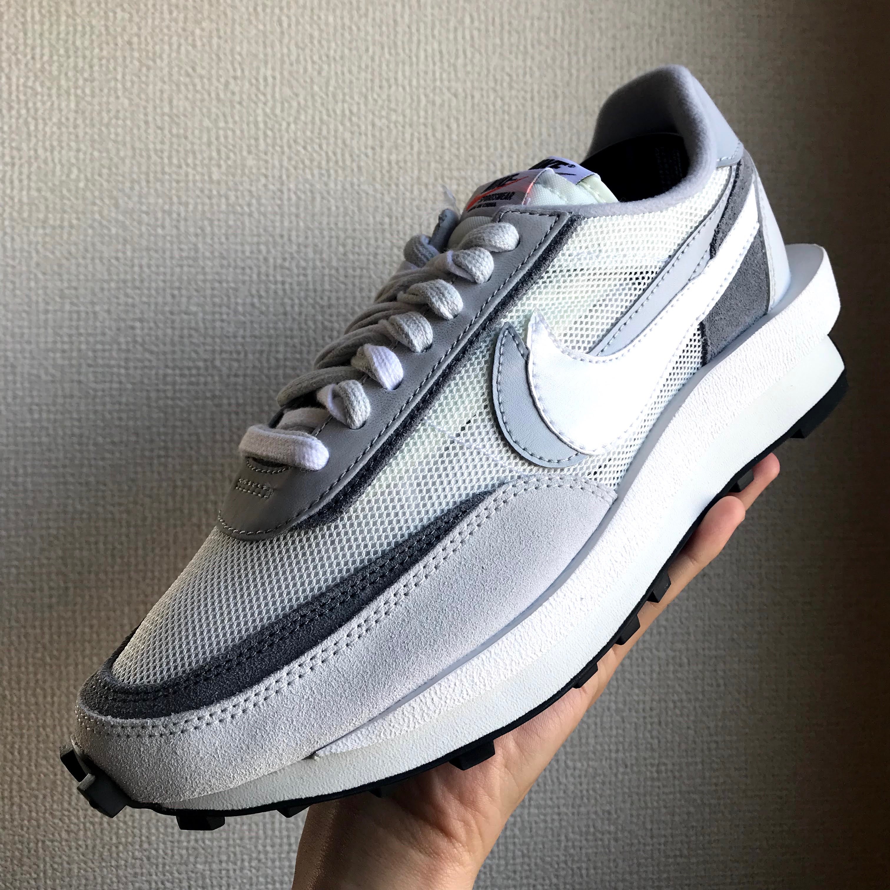 Nike x Sacai LDWaffle Summit White 착용 스타일