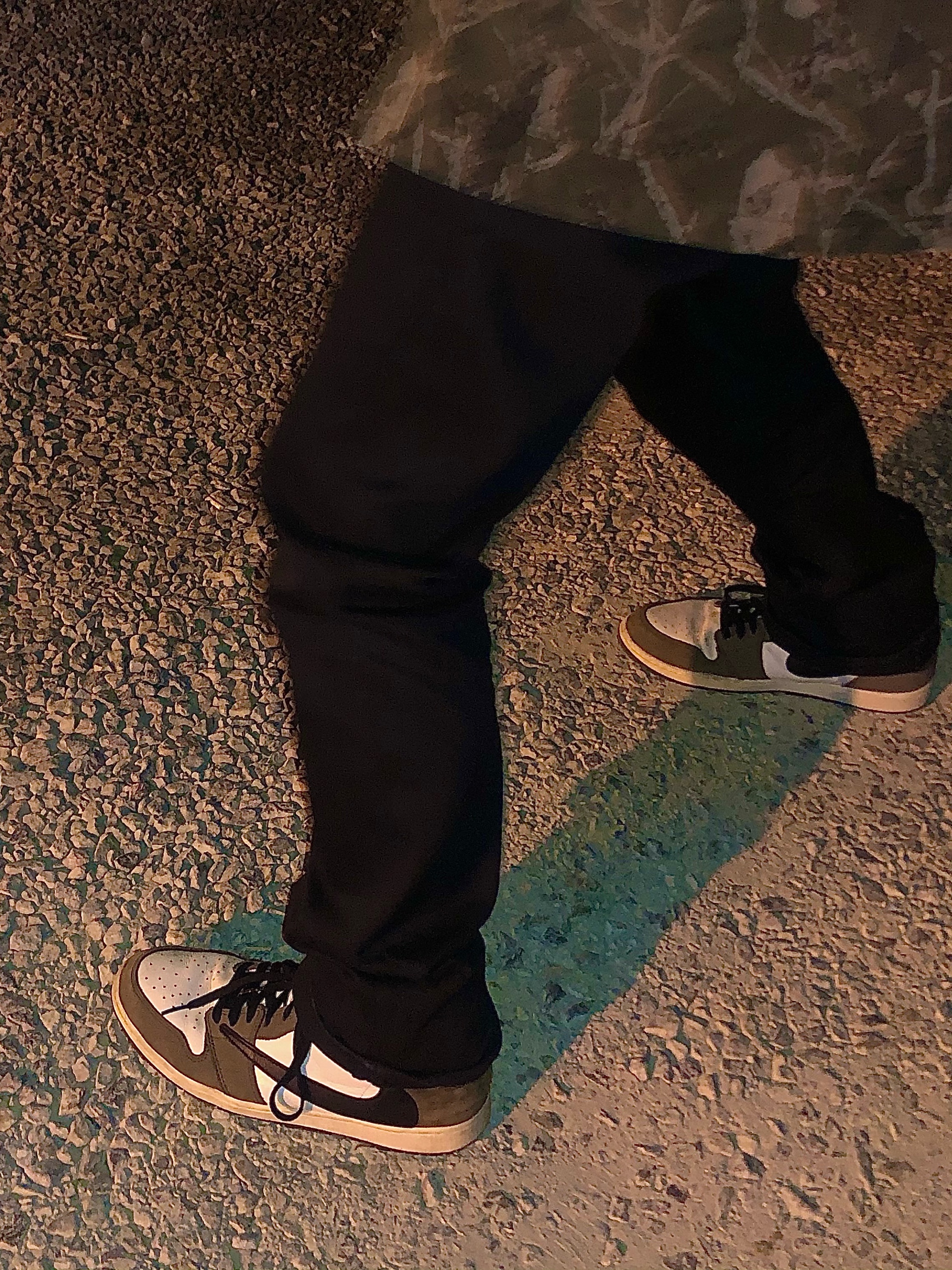 Jordan 1 x Travis Scott Retro High OG SP Mocha 착용 스타일