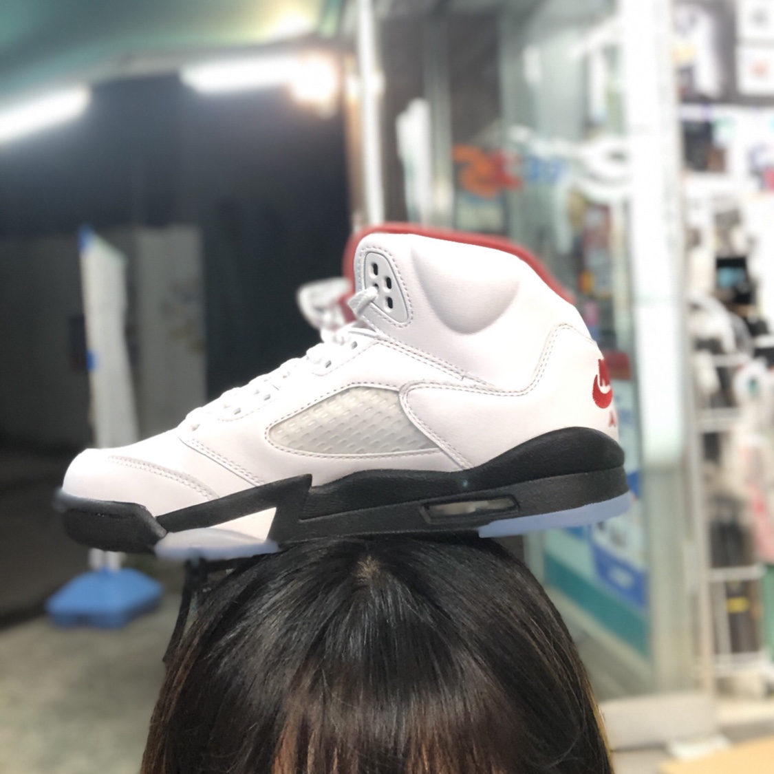 Jordan 5 Retro Fire Red Silver Tongue 2020 착용 스타일