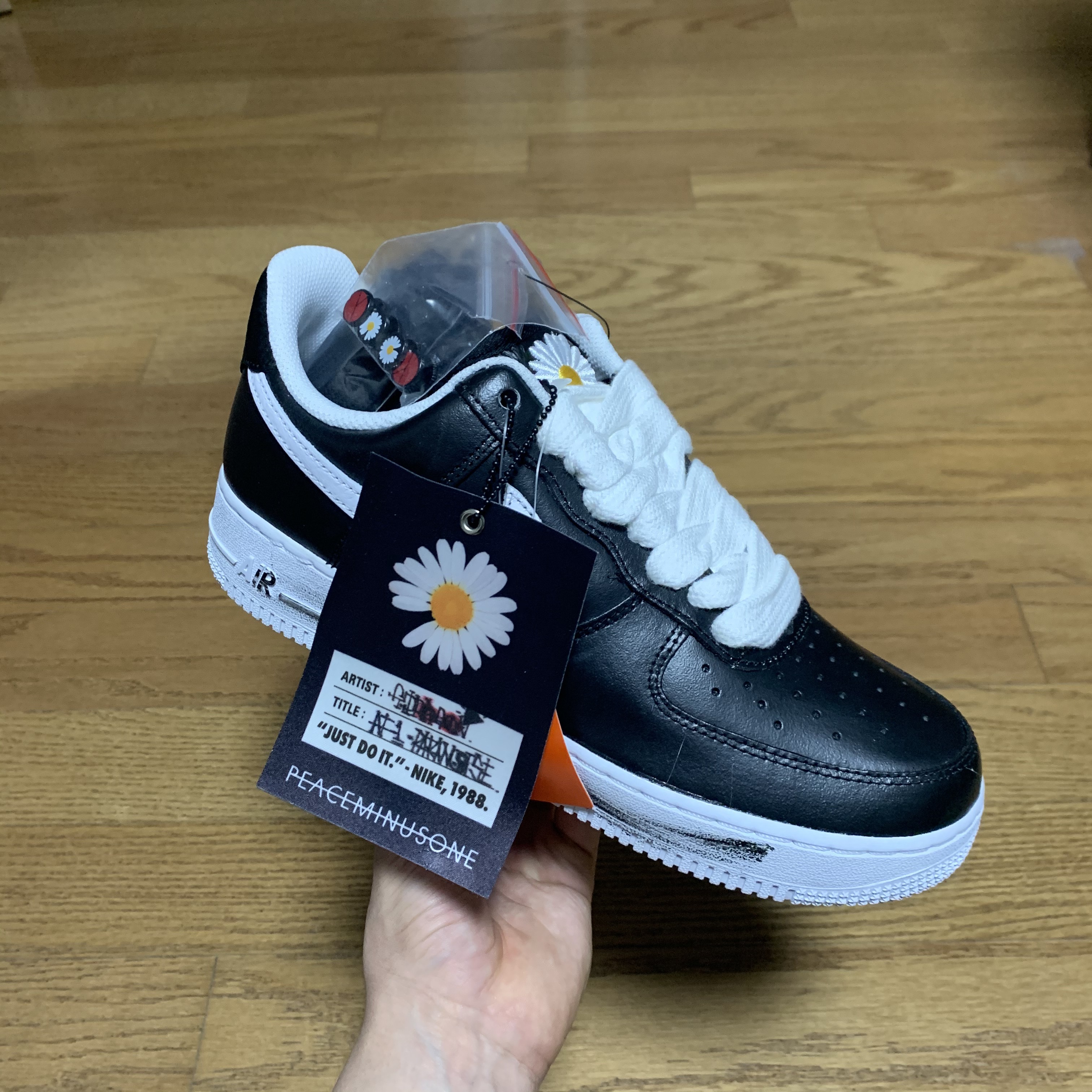Nike x Peaceminusone Air Force 1 Low Para-Noise 착용 스타일
