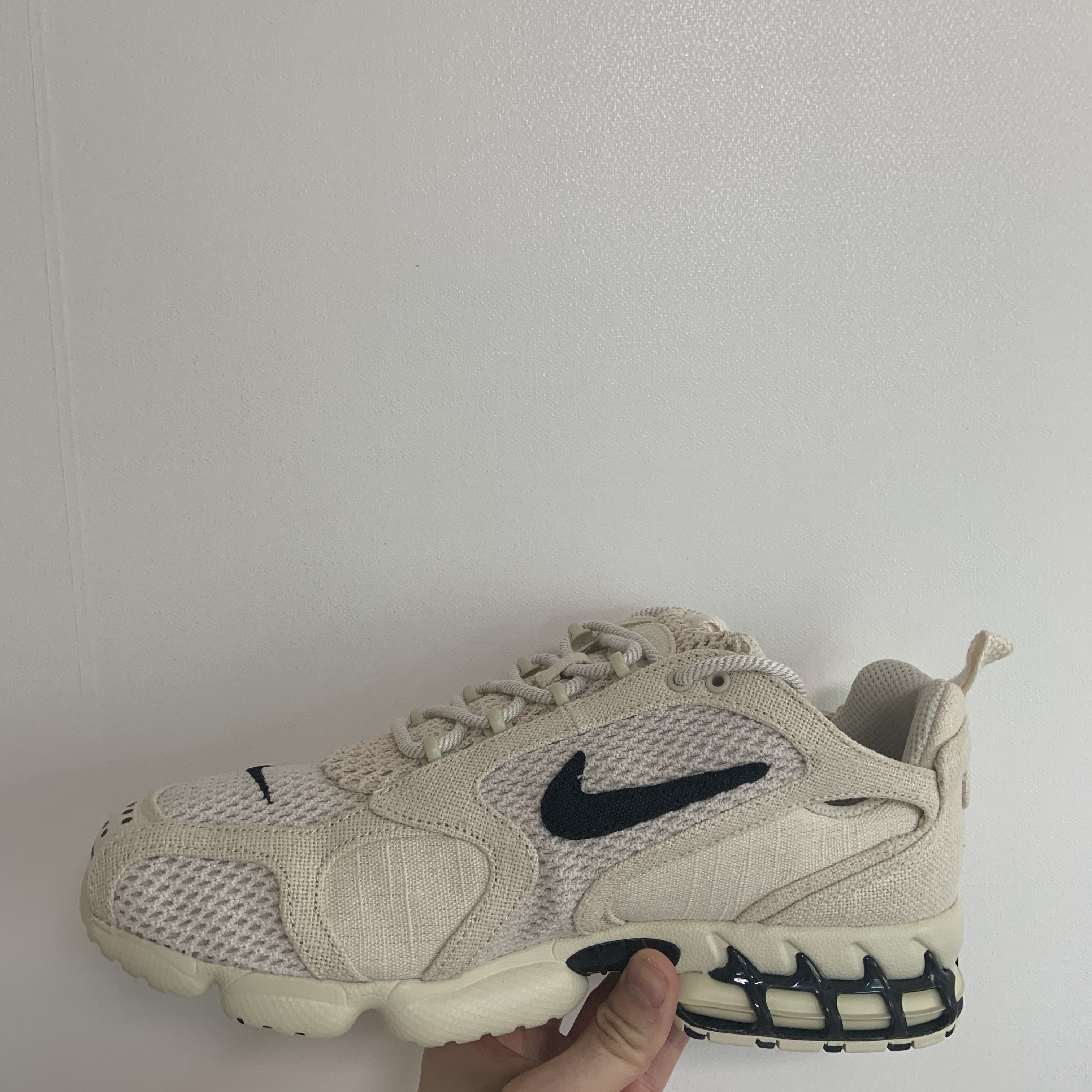 Nike x Stussy Air Zoom Spiridon Cage 2 Fossil 착용 스타일