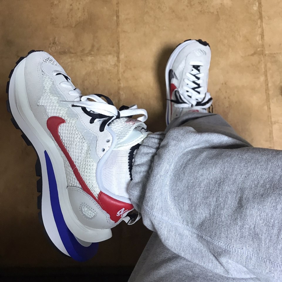 Nike x Sacai VaporWaffle Royal Fuchsia 착용 스타일