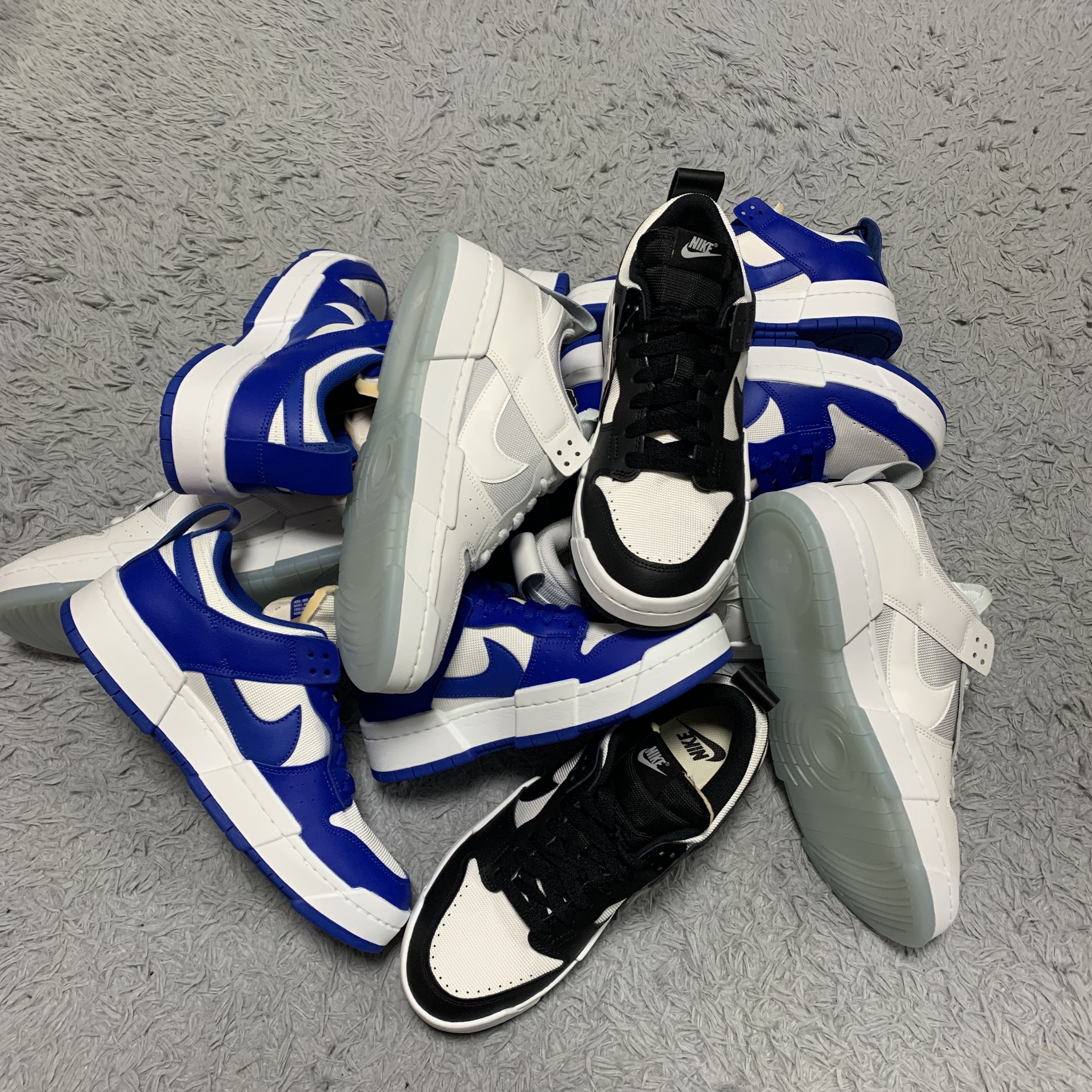 (W) Nike Dunk Low Disrupt Black White, (W) Nike Dunk Low Disrupt Game Royal 착용 스타일 - 2