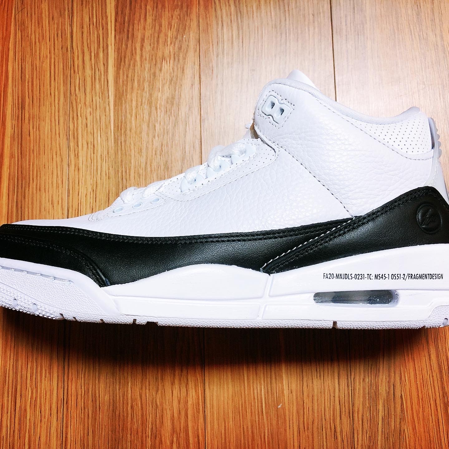 Jordan 3 x Fragment Retro SP White Black 착용 스타일 - 2