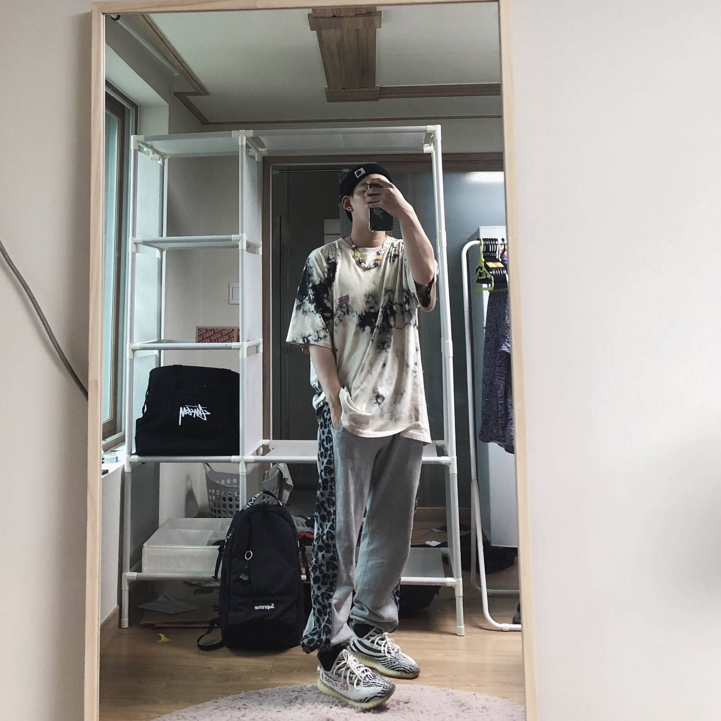 Adidas Yeezy Boost 350 V2 Zebra 2017/2019/2020 착용 스타일 - 1