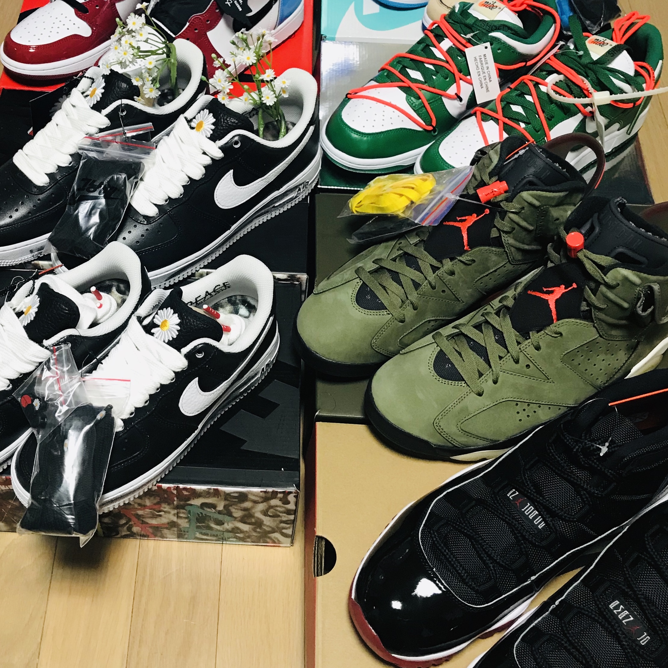 Nike x Peaceminusone Air Force 1 Low Para-Noise, Jordan 6 x Travis Scott Retro Olive 착용 스타일
