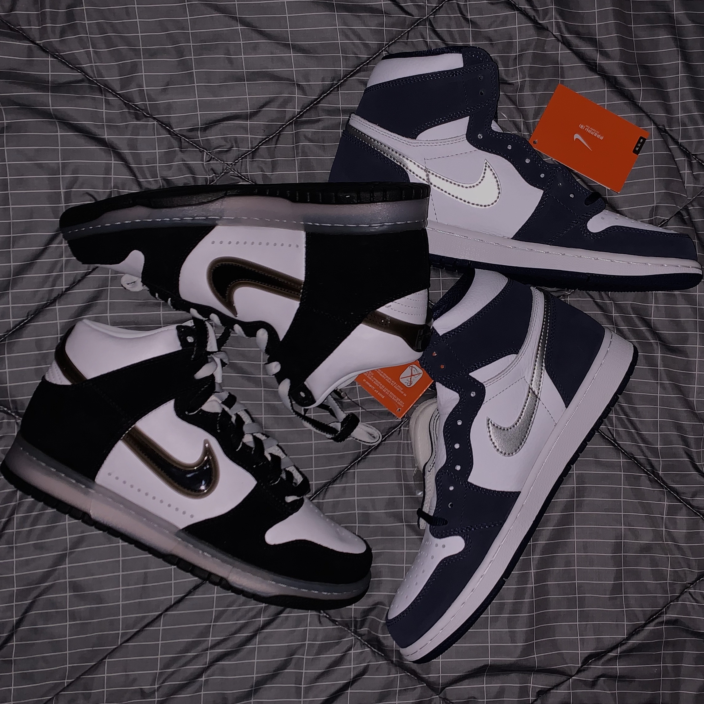 Nike x Slam Jam Dunk High SP Clear Black, Jordan 1 Retro High OG CO.JP Midnight Navy 착용 스타일