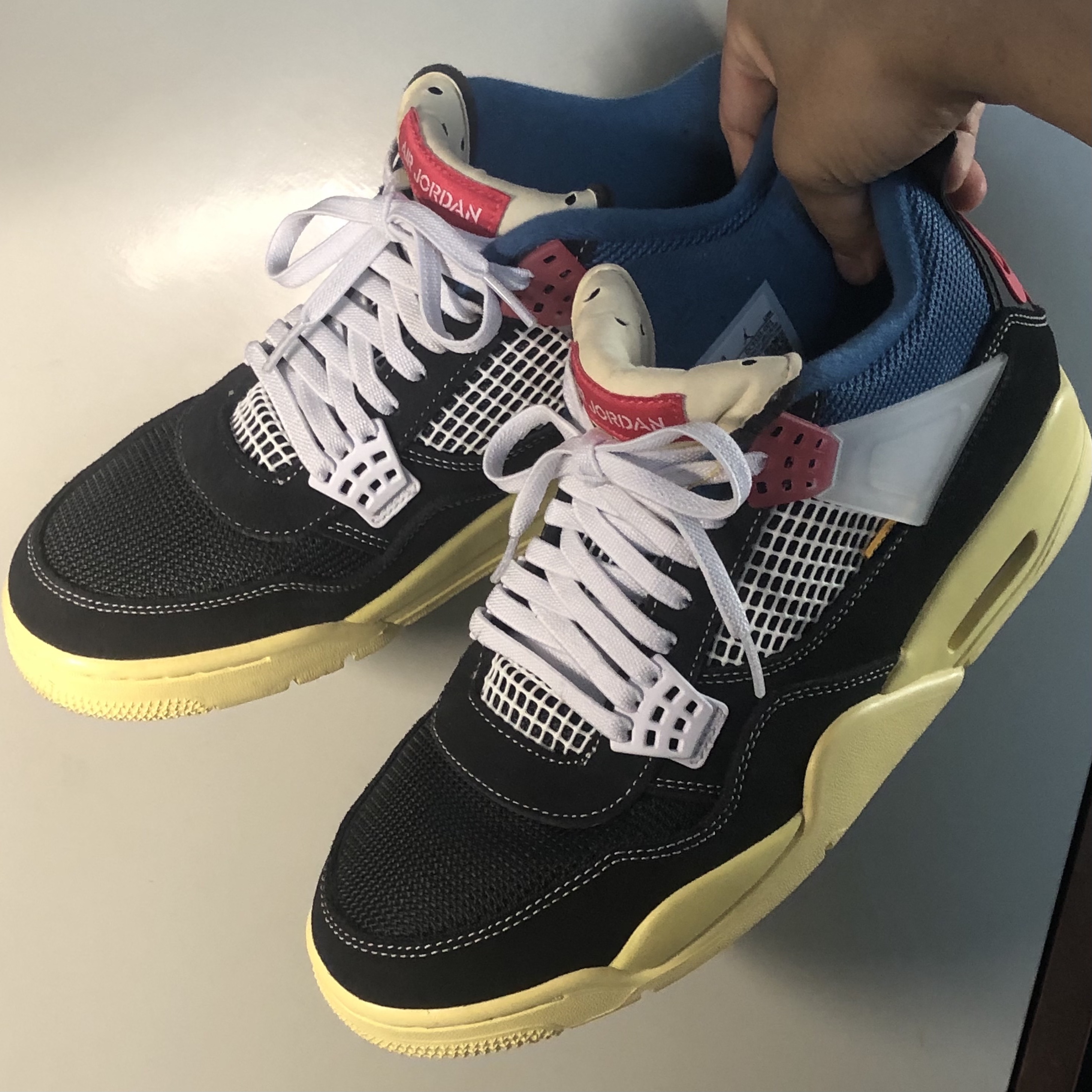 Jordan 4 x Union Retro Off Noir 착용 스타일
