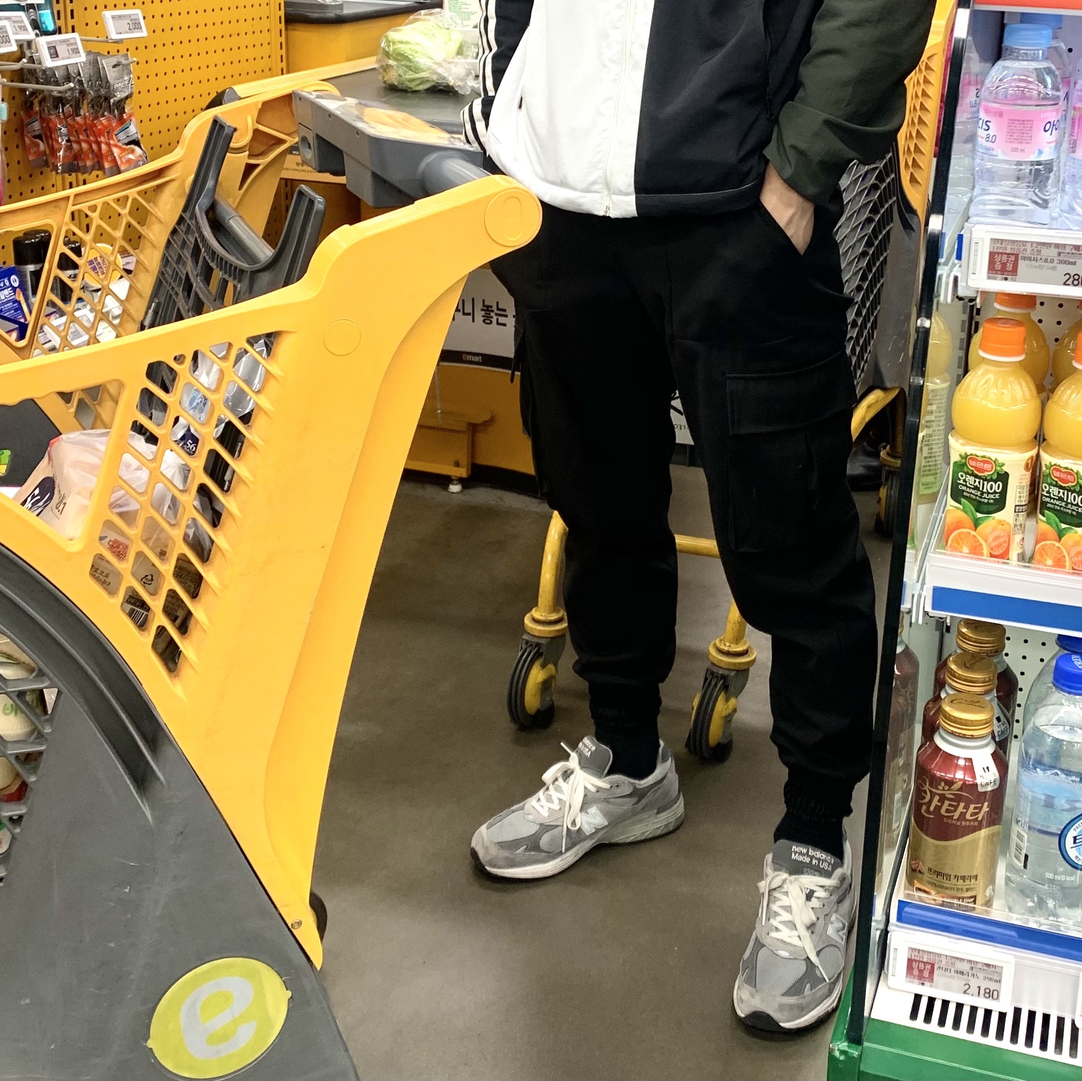 Converse x JW Anderson Run Star Hike Hi Black, Nike x Sacai LDWaffle Black 착용 스타일 - 4